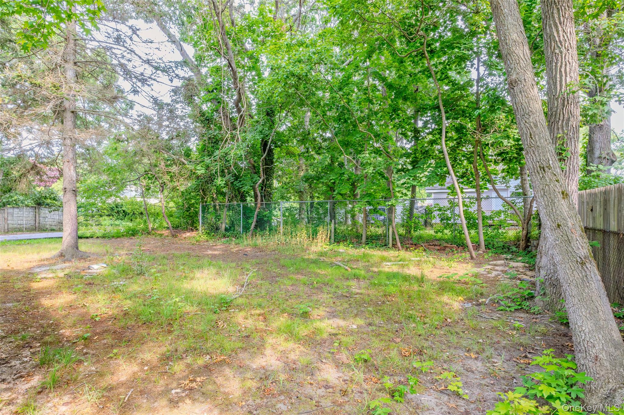 84 Flower Road Property Photo 12