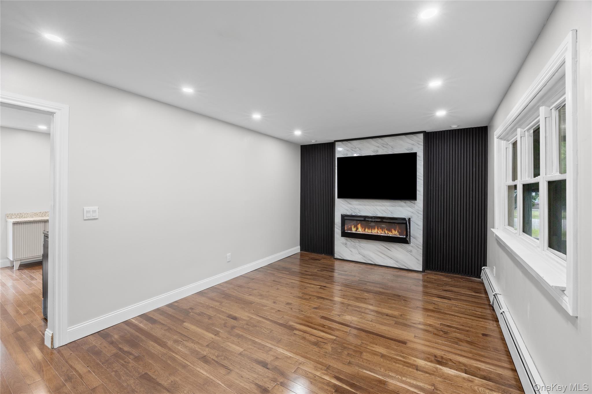 84 Flower Road Property Photo 16