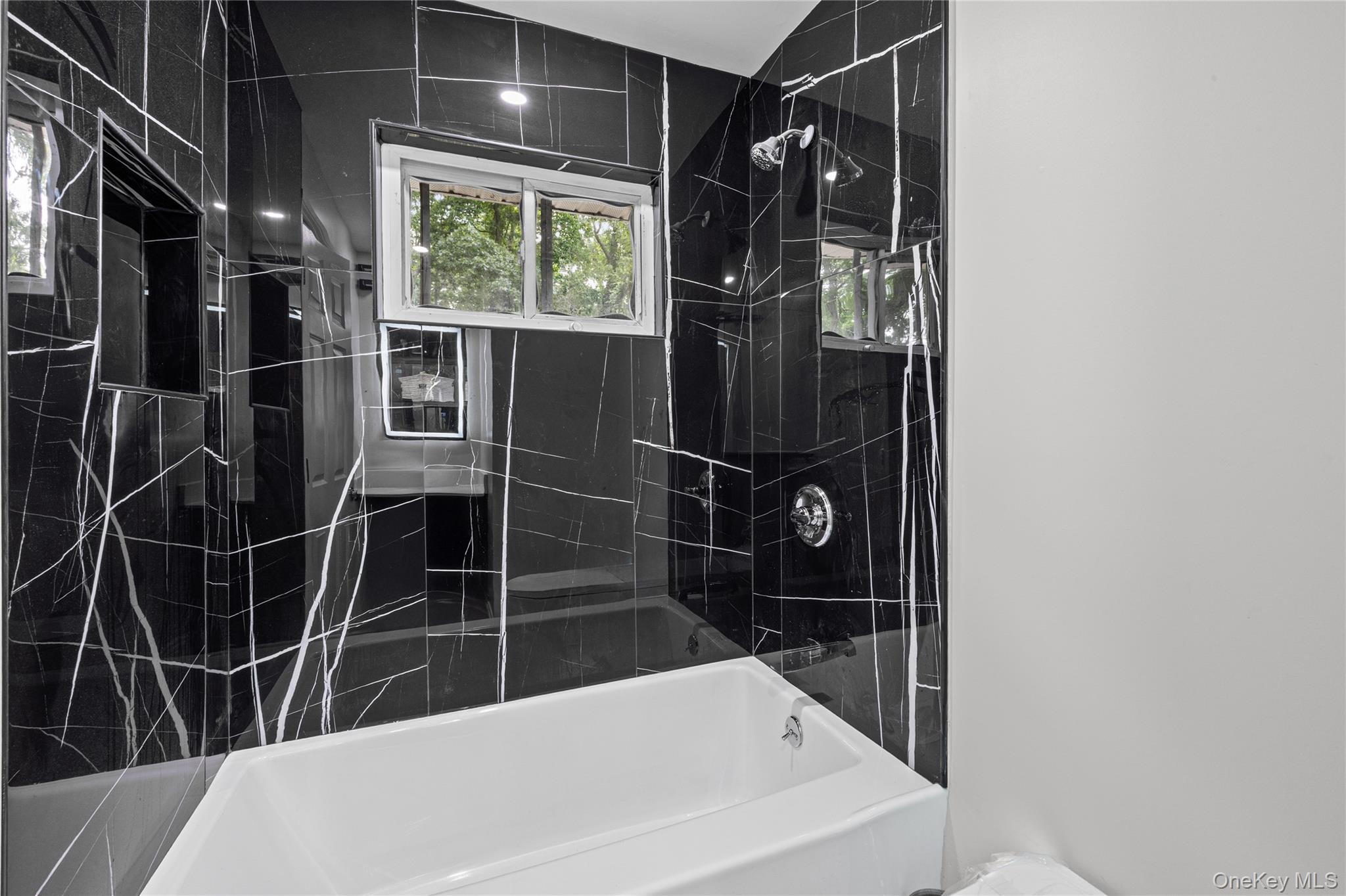 84 Flower Road Property Photo 30