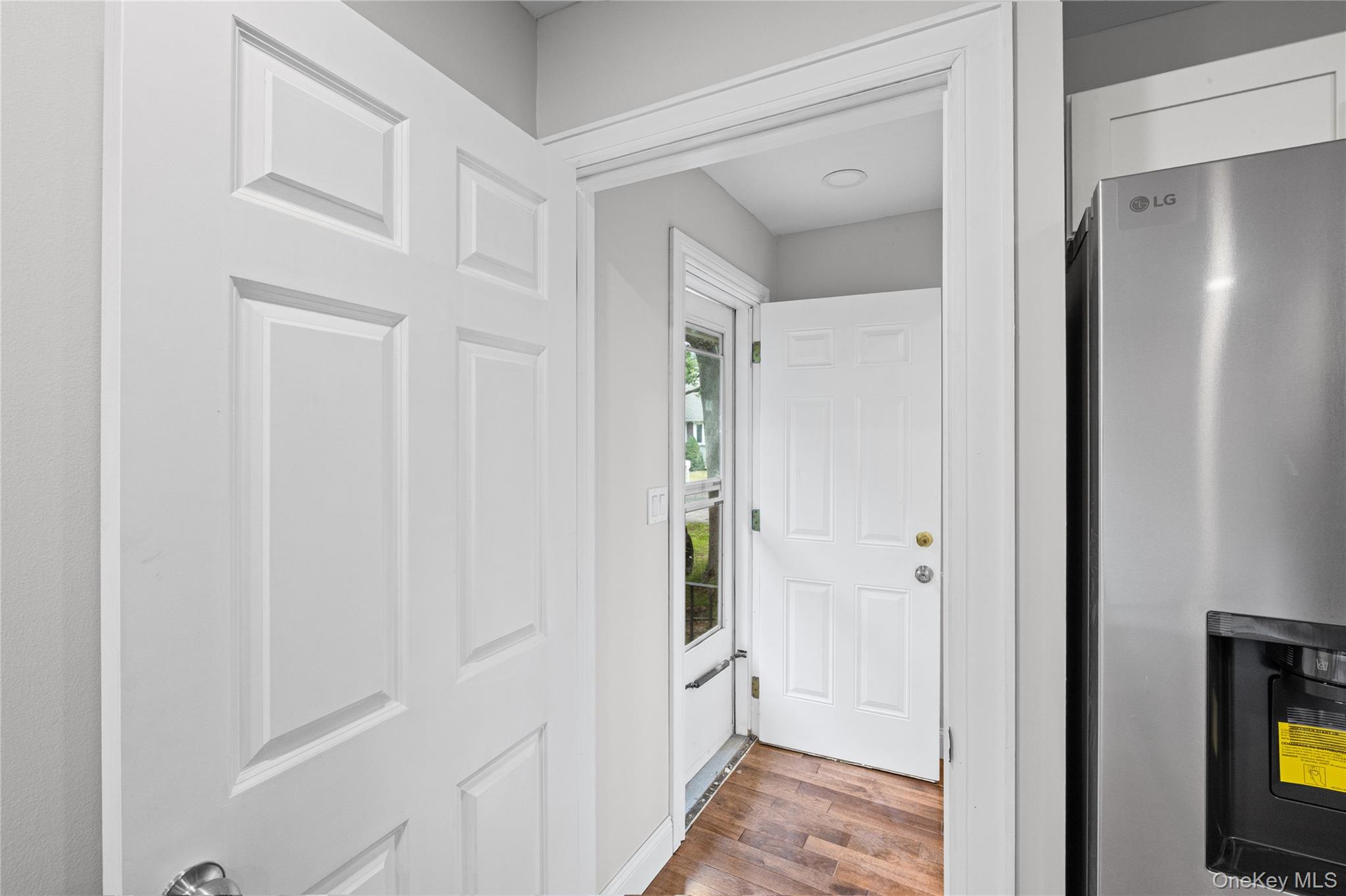 84 Flower Road Property Photo 37