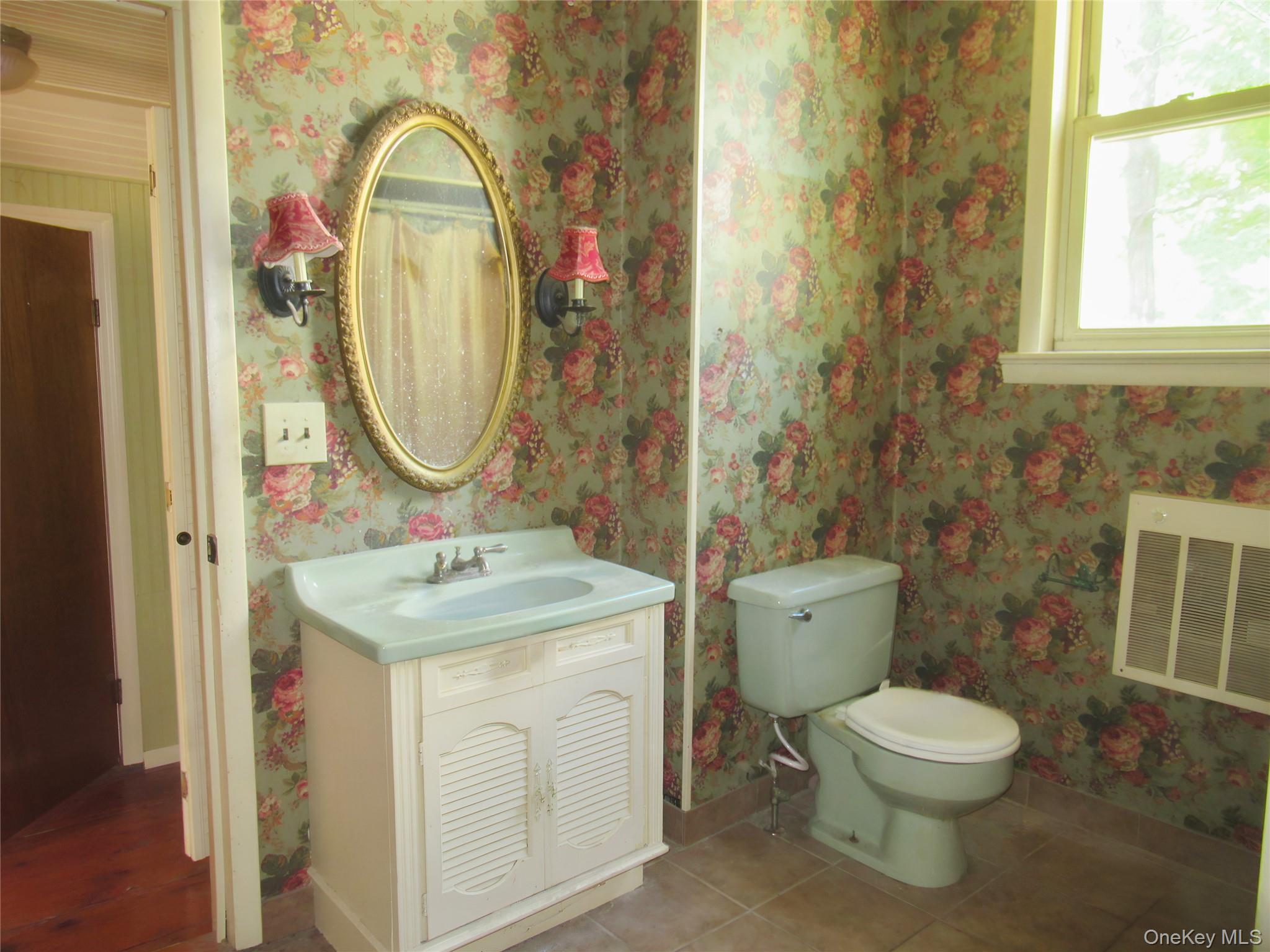 2 Academy Avenue Property Photo 17