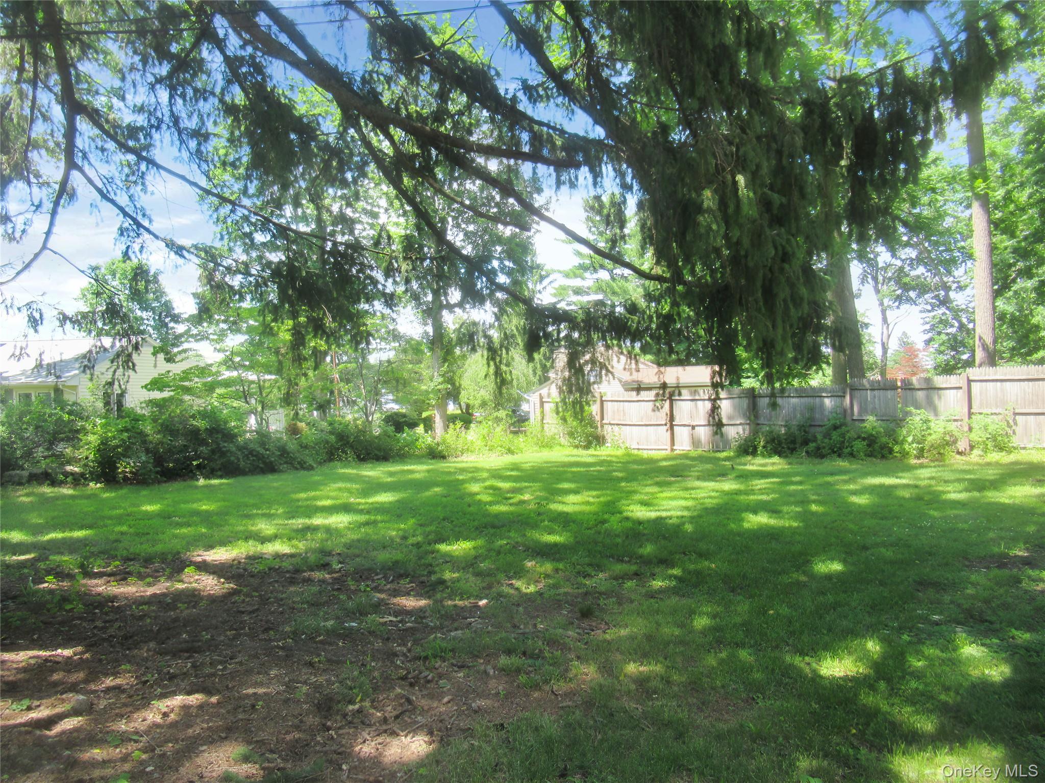 2 Academy Avenue Property Photo 23