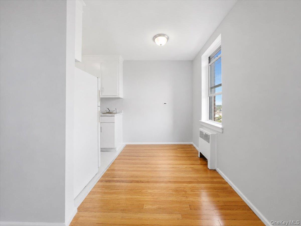 2630 Kingsbridge Terrace 3a Property Photo 7
