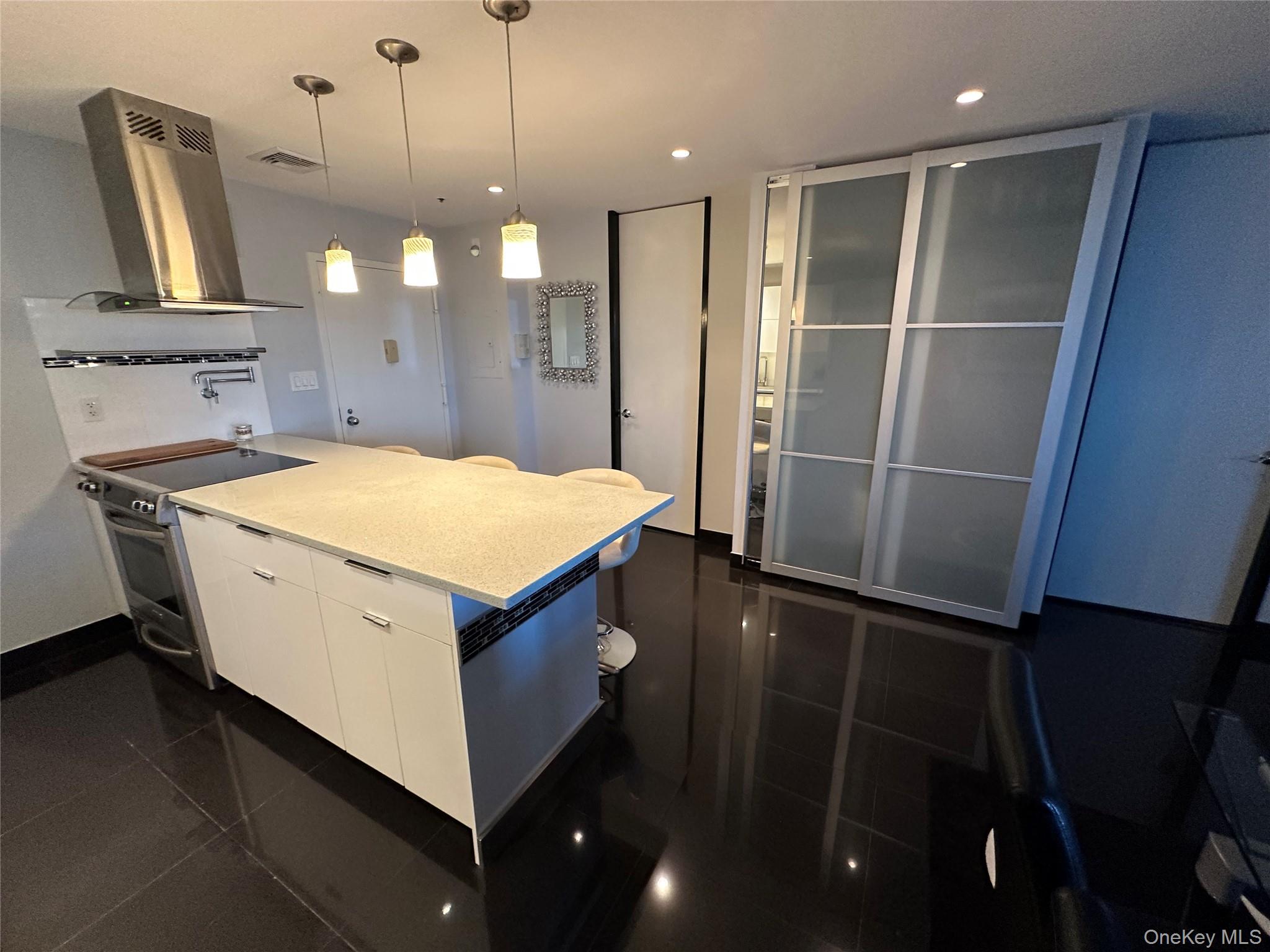 360 Shore Road 2g Property Photo 2