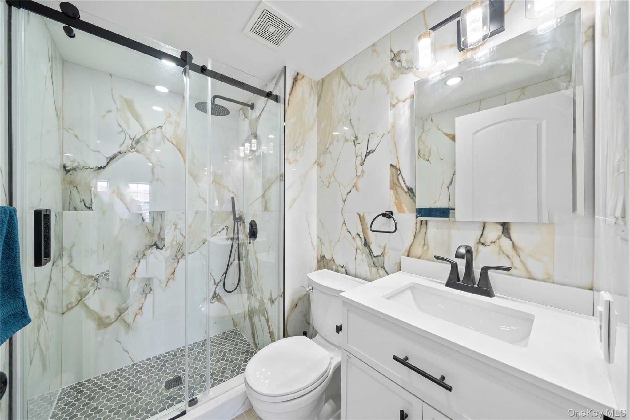 195 Beach 60th Street Property Photo 13