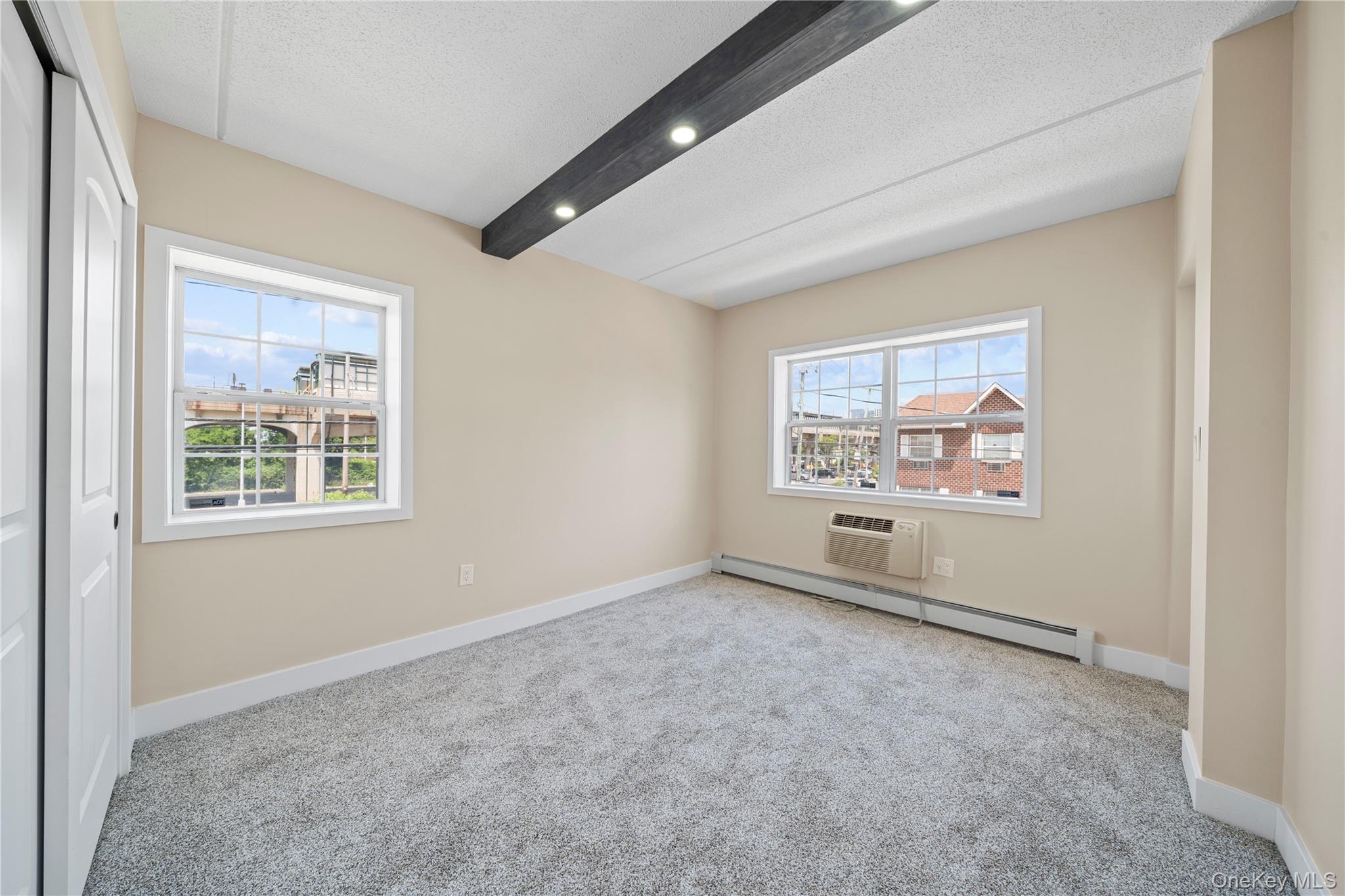 195 Beach 60th Street Property Photo 15