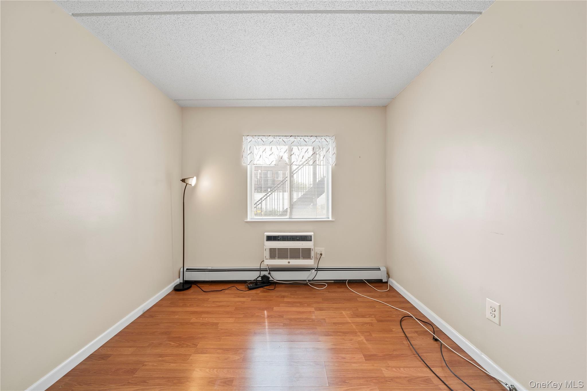 195 Beach 60th Street Property Photo 28