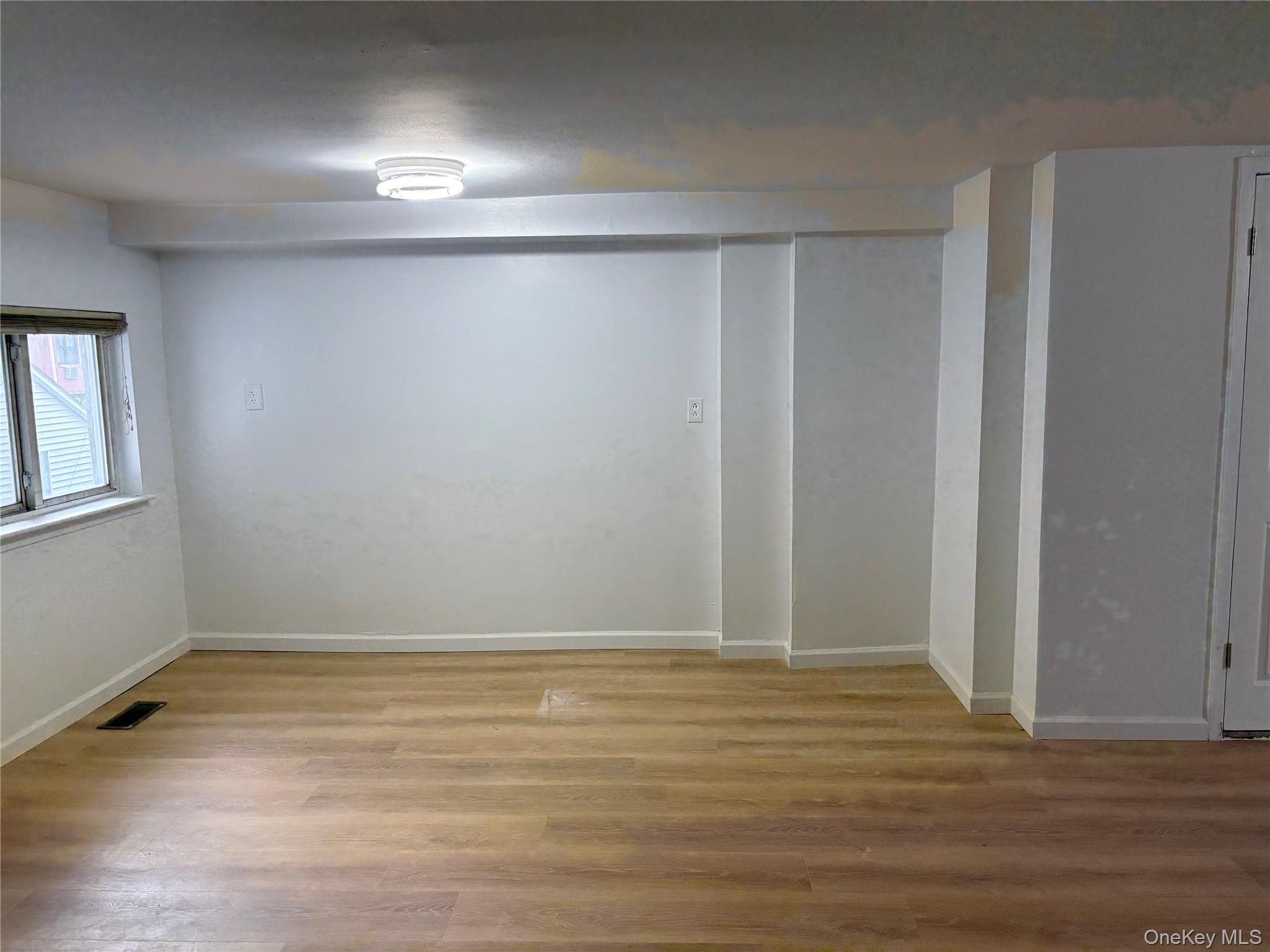 277 Graff Avenue Property Photo 8