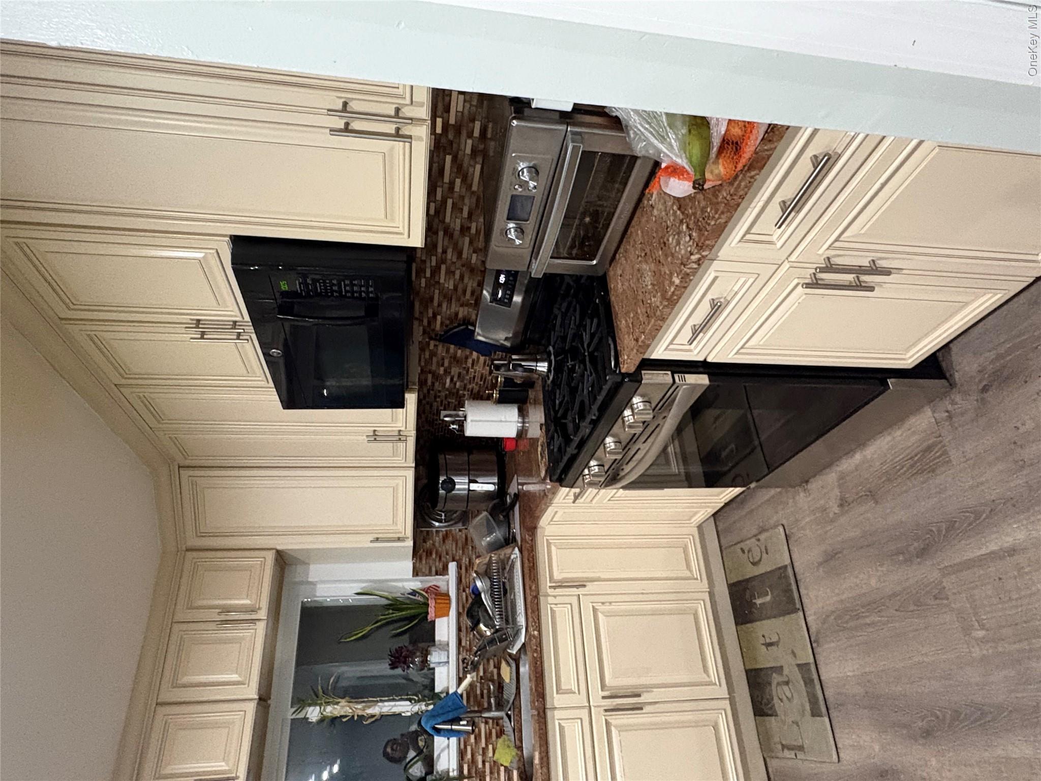 277 Graff Avenue Property Photo 15