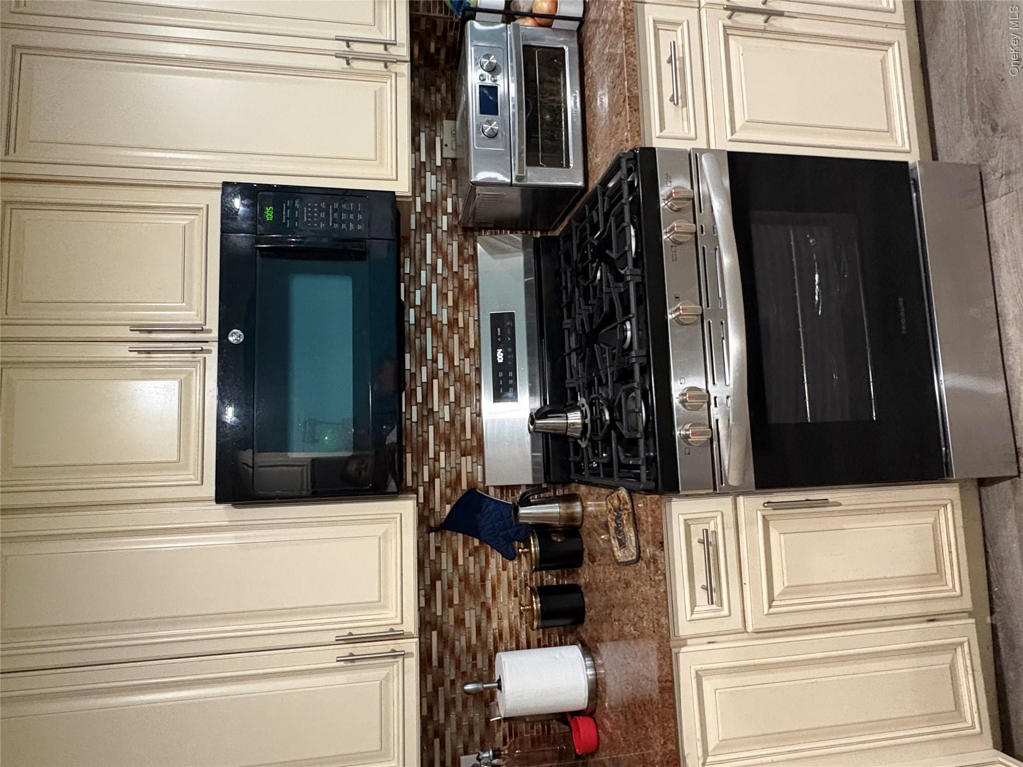 277 Graff Avenue Property Photo 16