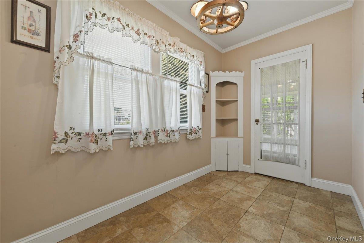 210 Madison Street Property Photo 8