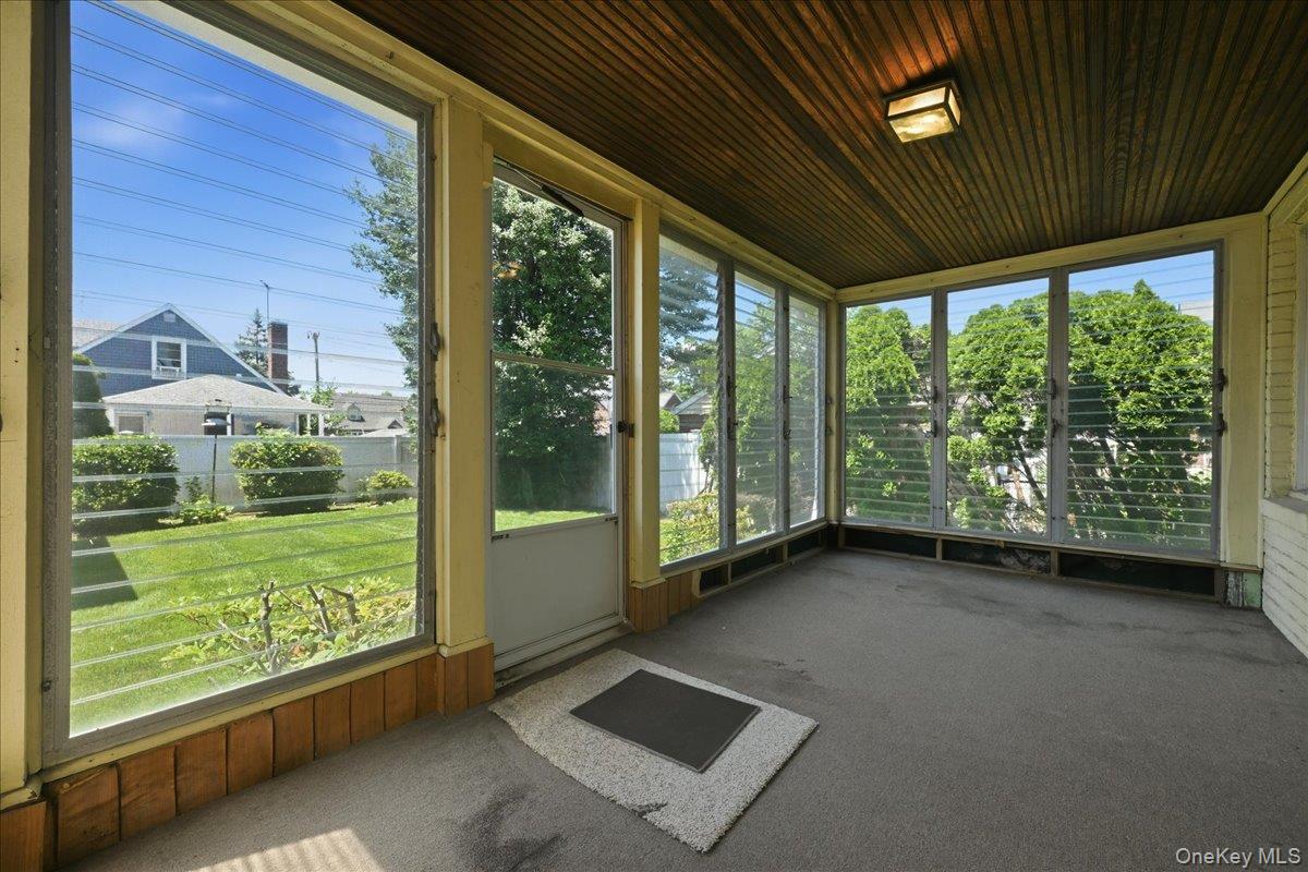 210 Madison Street Property Photo 9