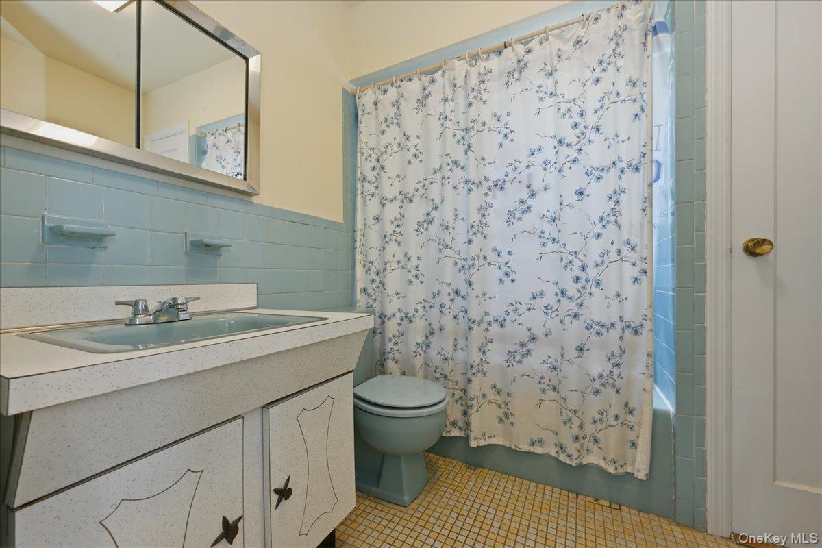 210 Madison Street Property Photo 13