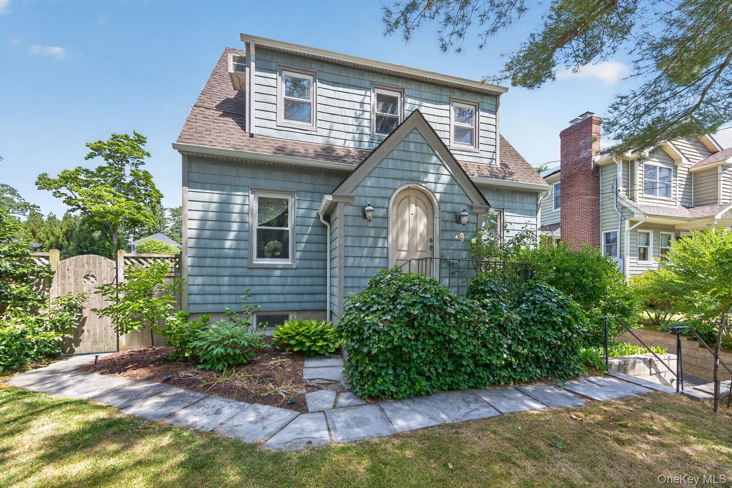 55 Pershing Avenue Property Photo 1