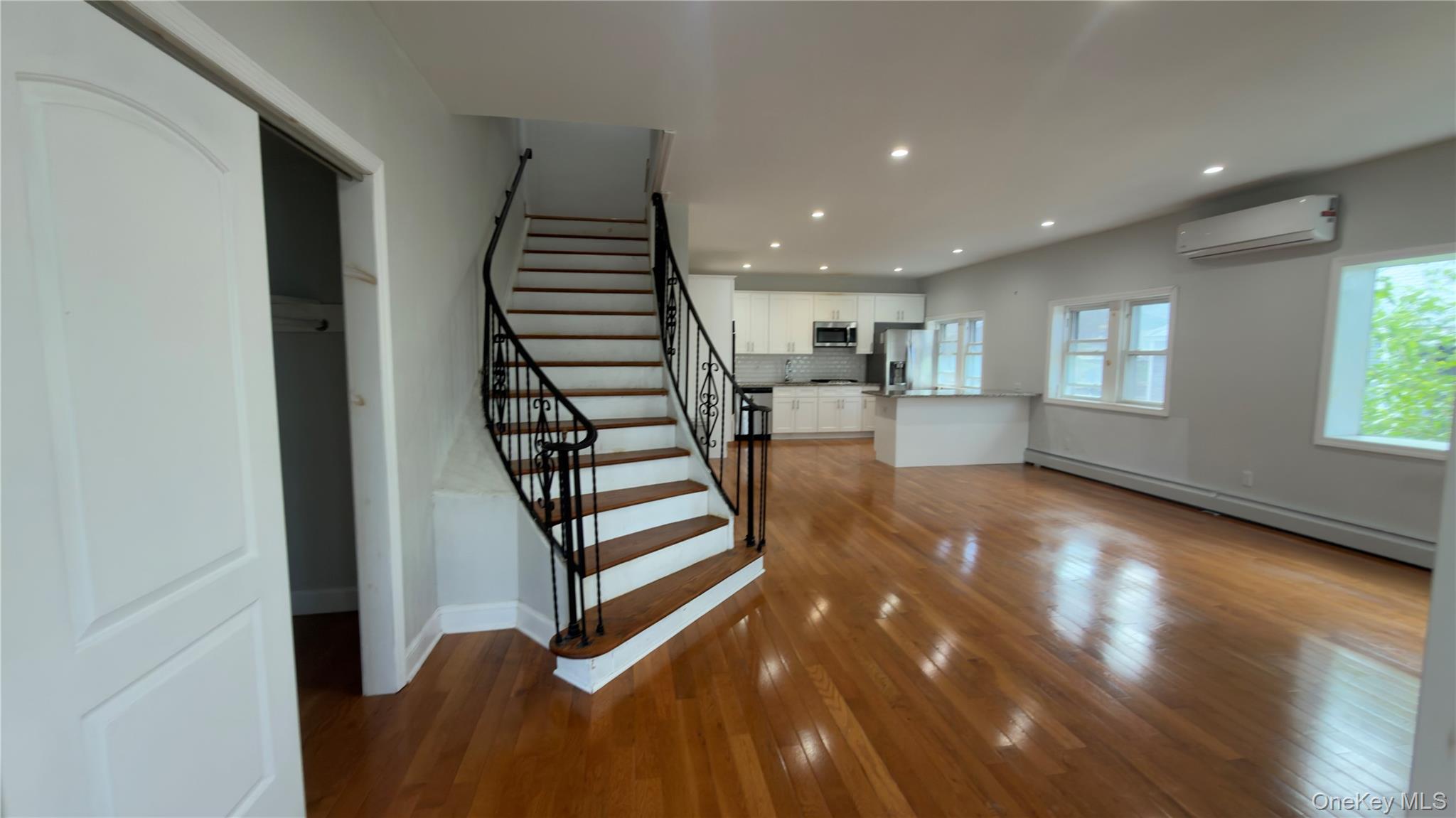 10 Greenwich Avenue 1 Property Photo 9