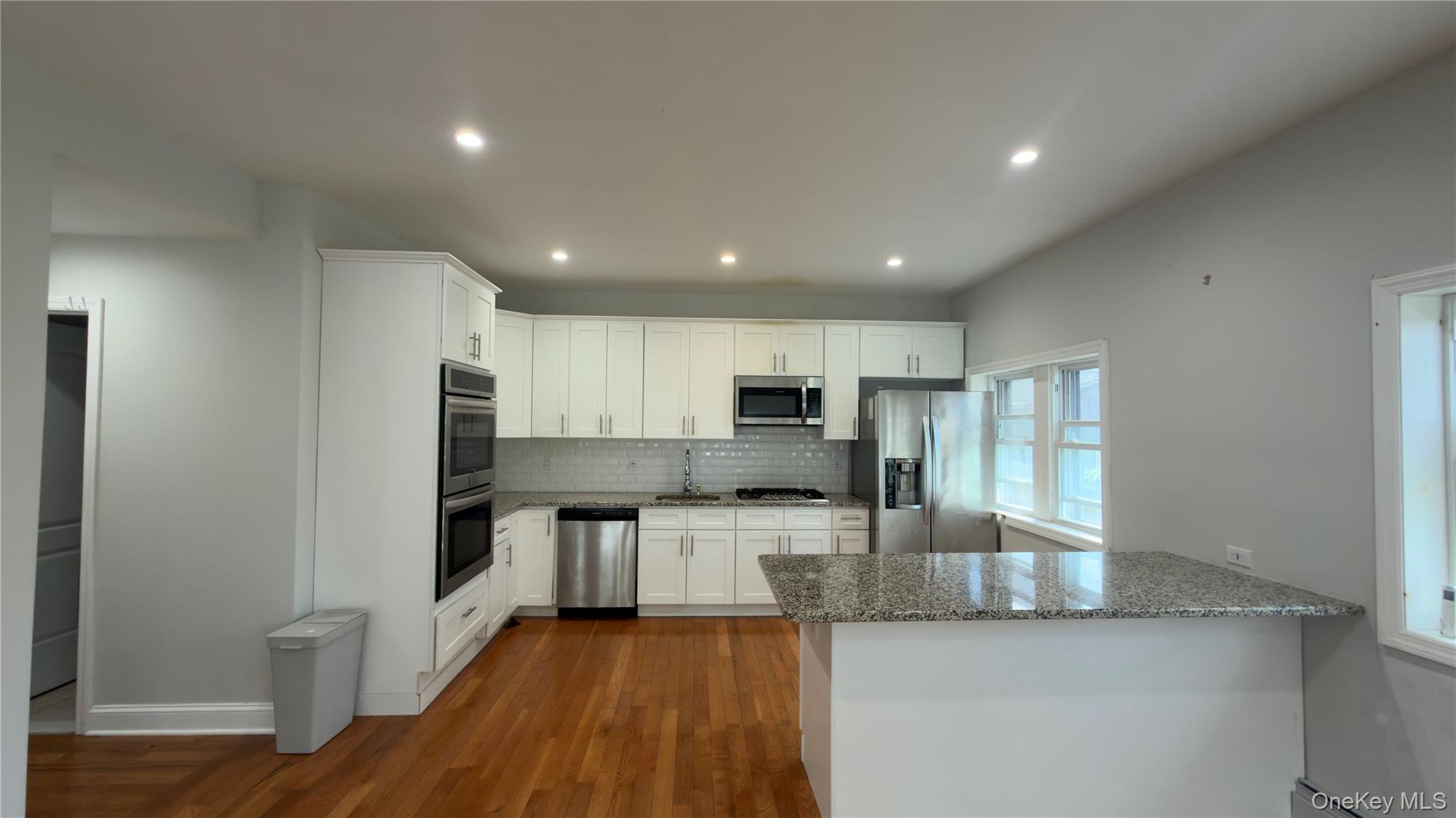 10 Greenwich Avenue 1 Property Photo 11