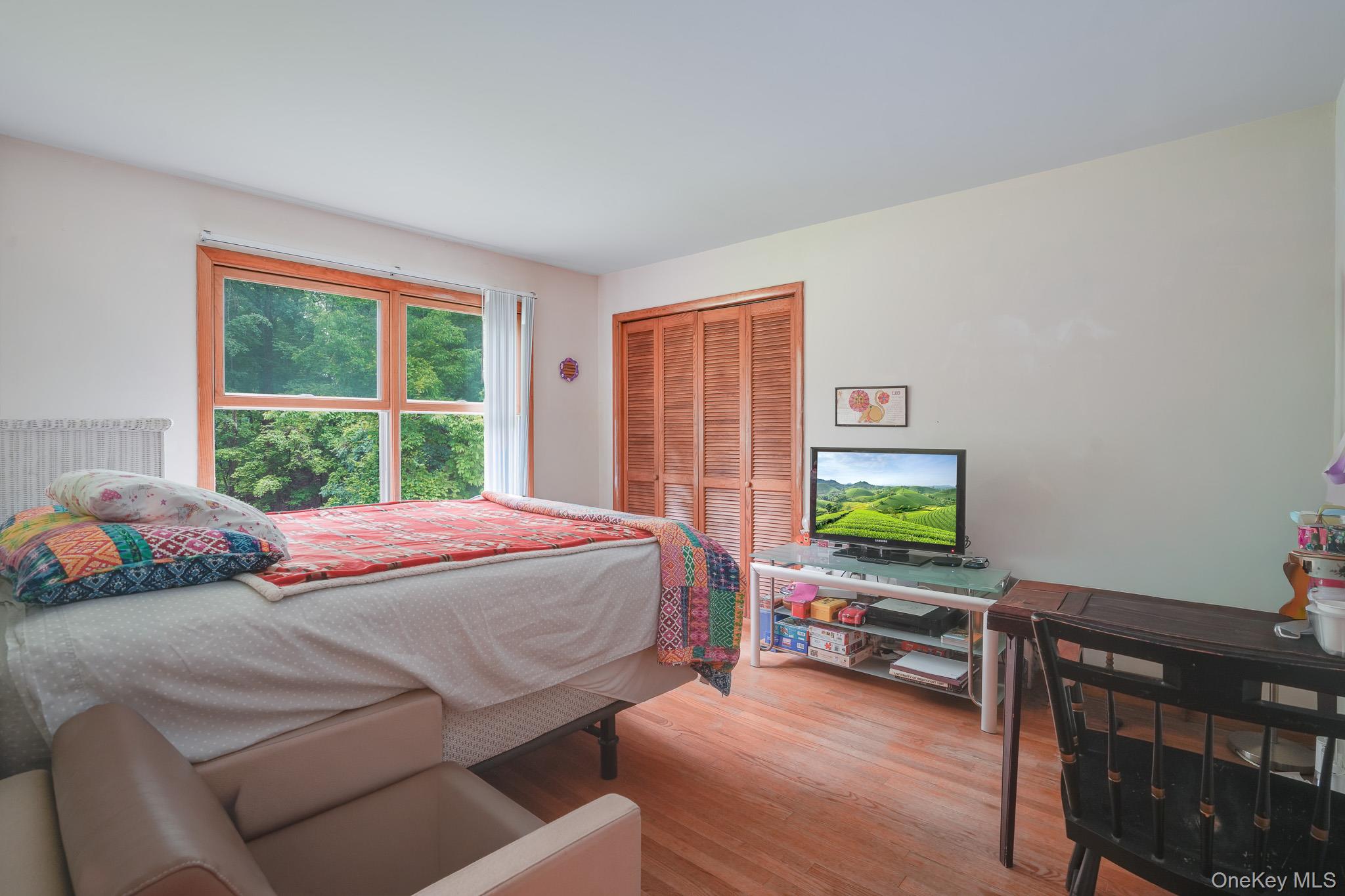 142 Westchester Avenue Property Photo 18