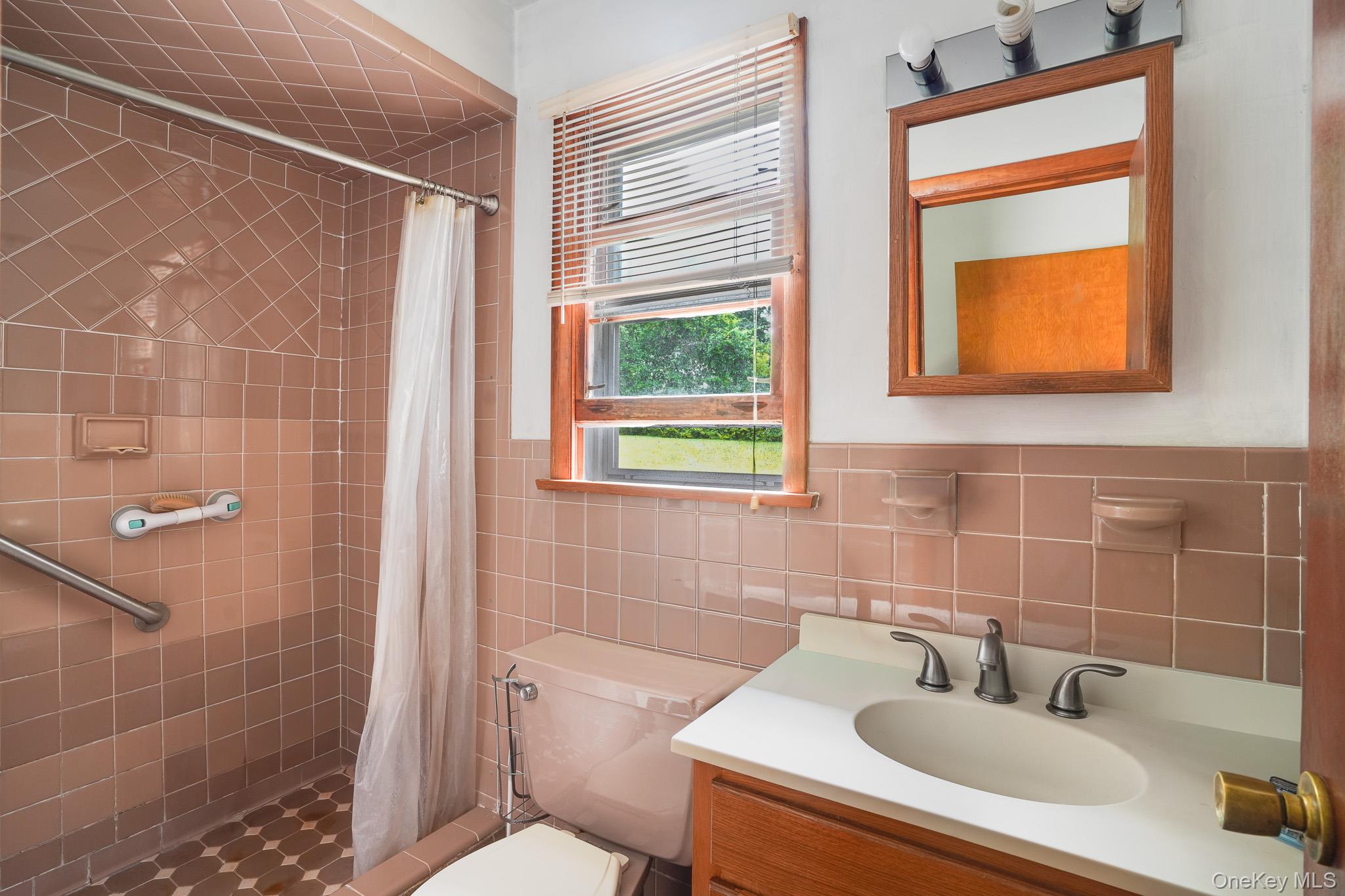 142 Westchester Avenue Property Photo 20