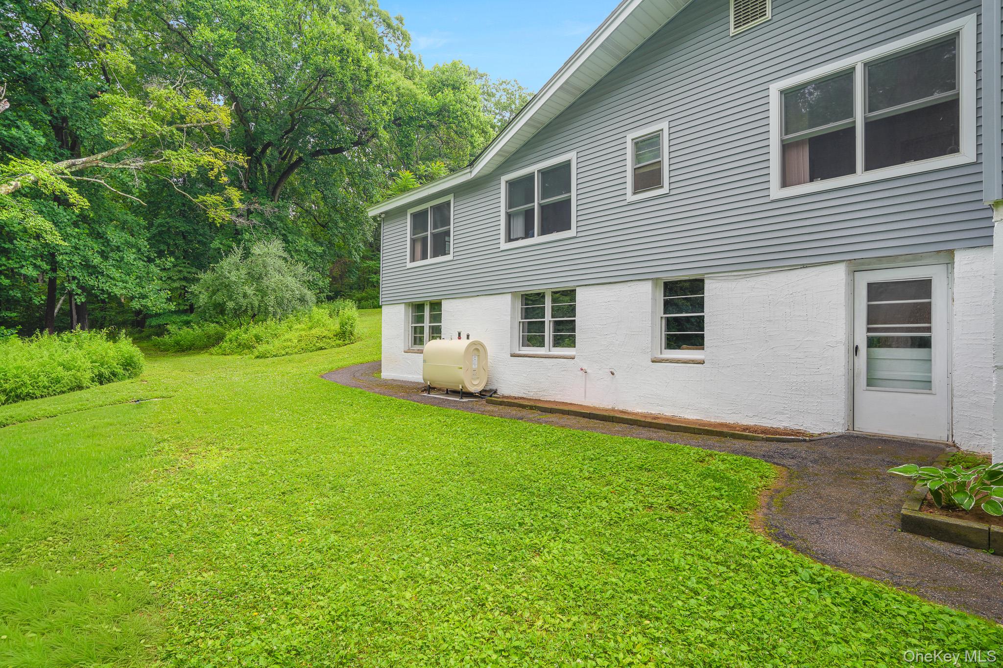 142 Westchester Avenue Property Photo 33