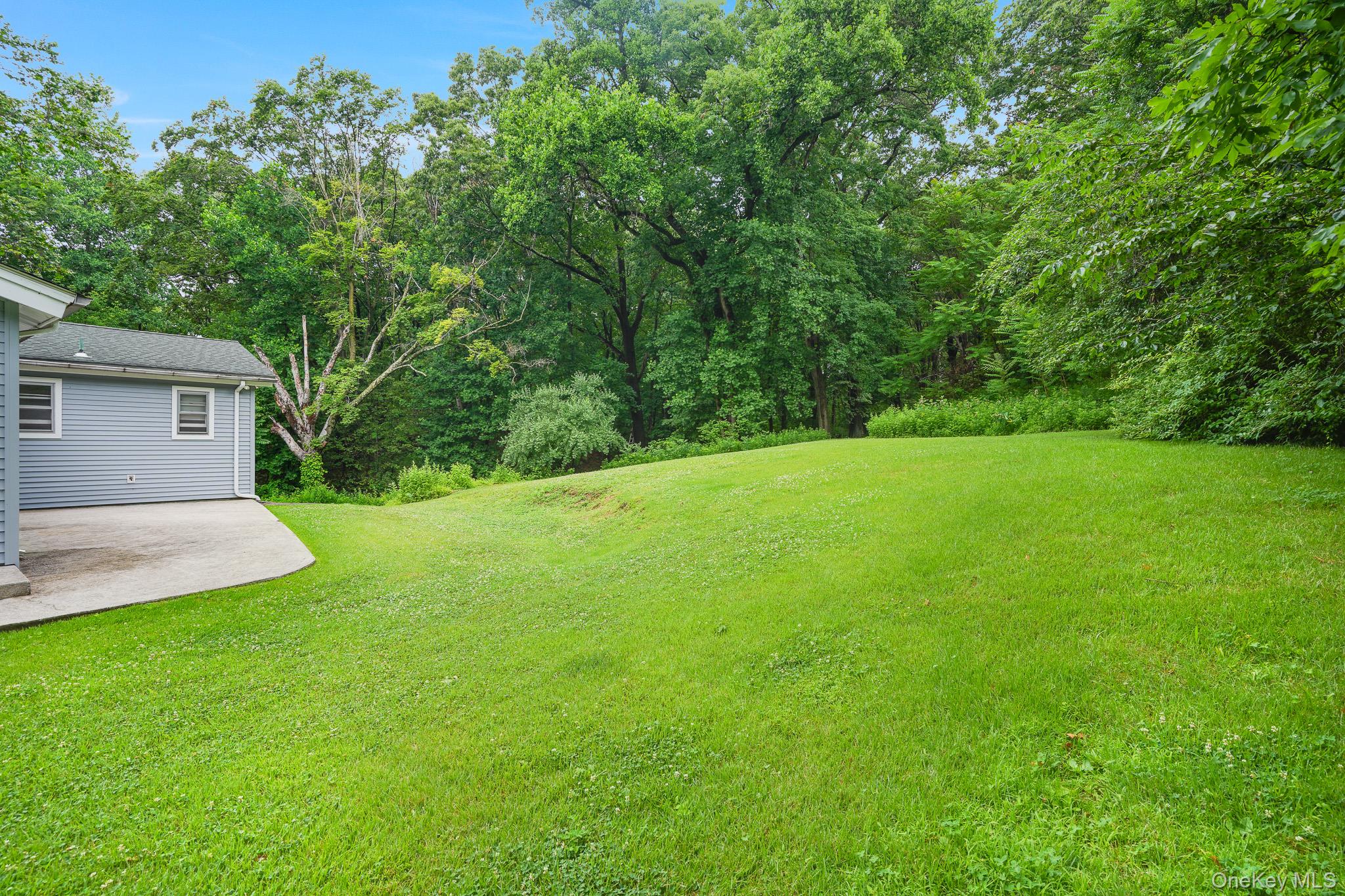 142 Westchester Avenue Property Photo 35