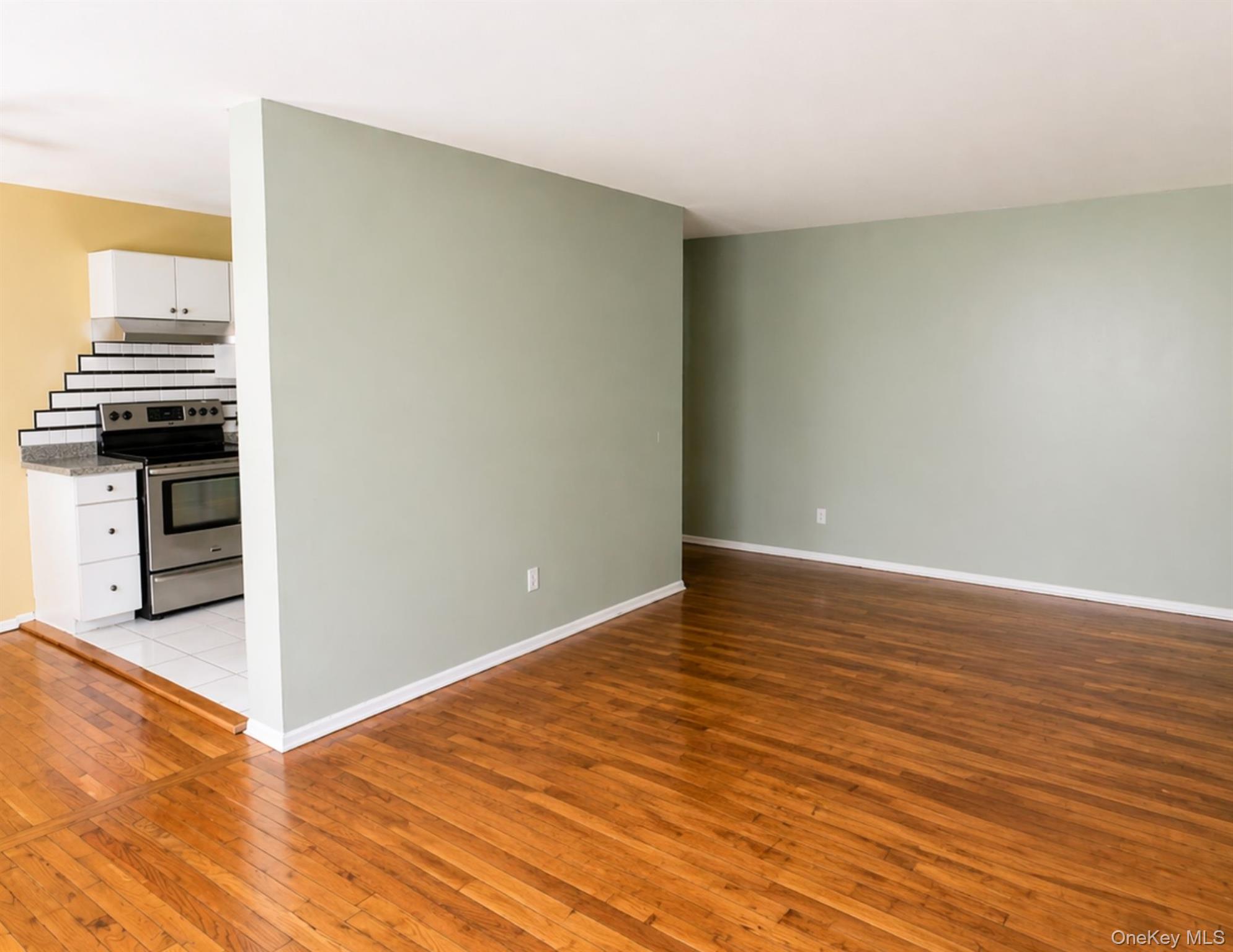 2453 D Union Boulevard 4a Property Photo 4