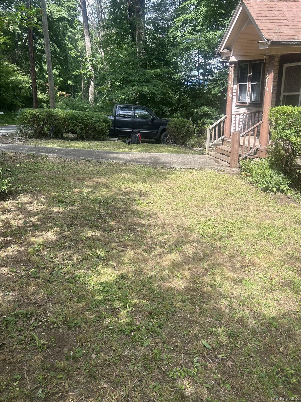 214 Walnut Road Property Photo 6
