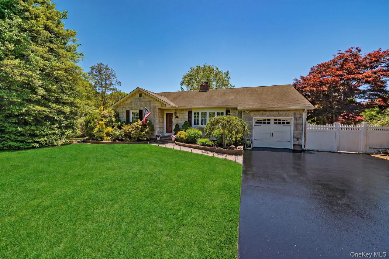20 Bayside Avenue Property Photo 1