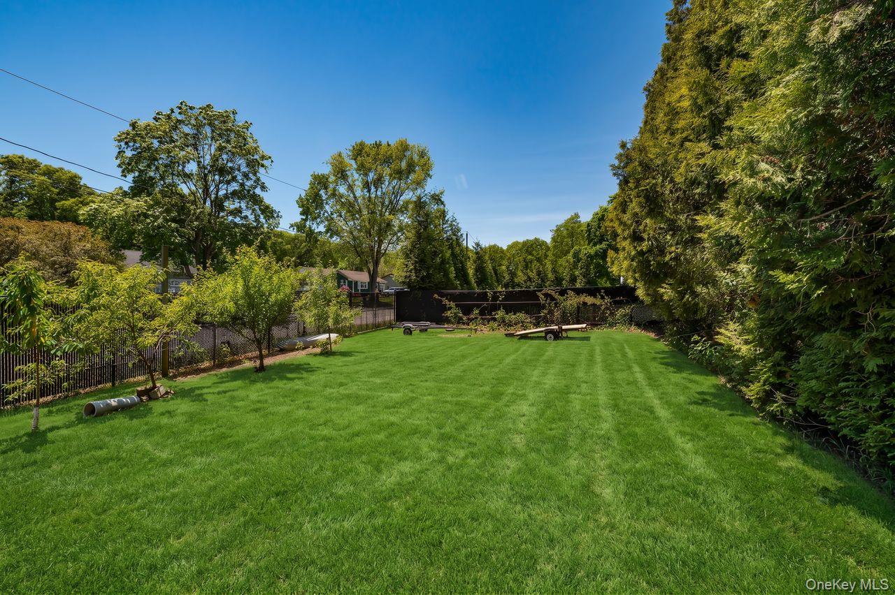20 Bayside Avenue Property Photo 23