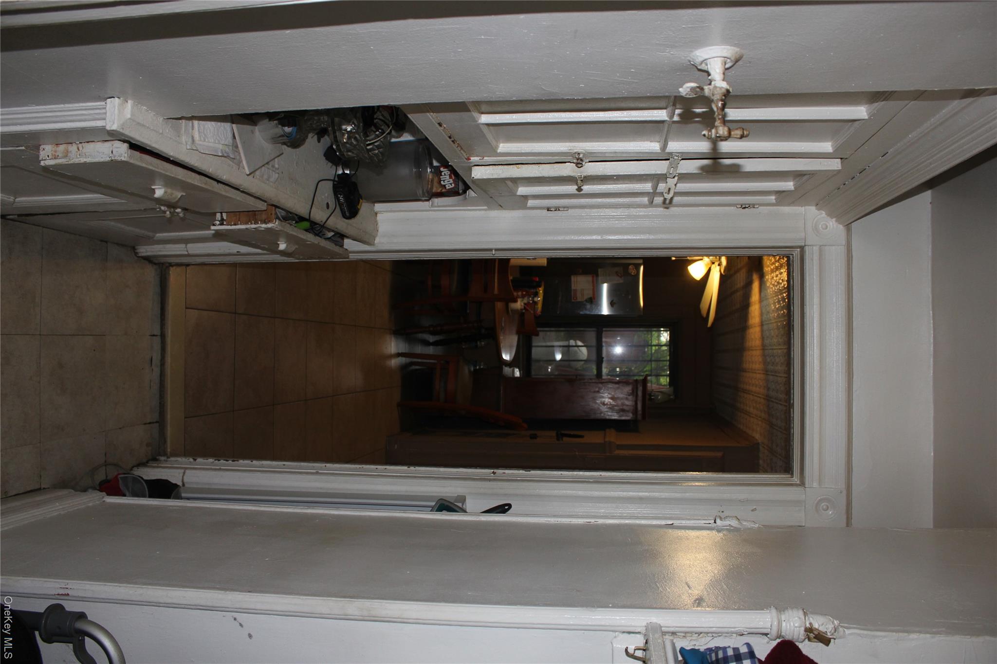341 Gates Avenue Property Photo 7