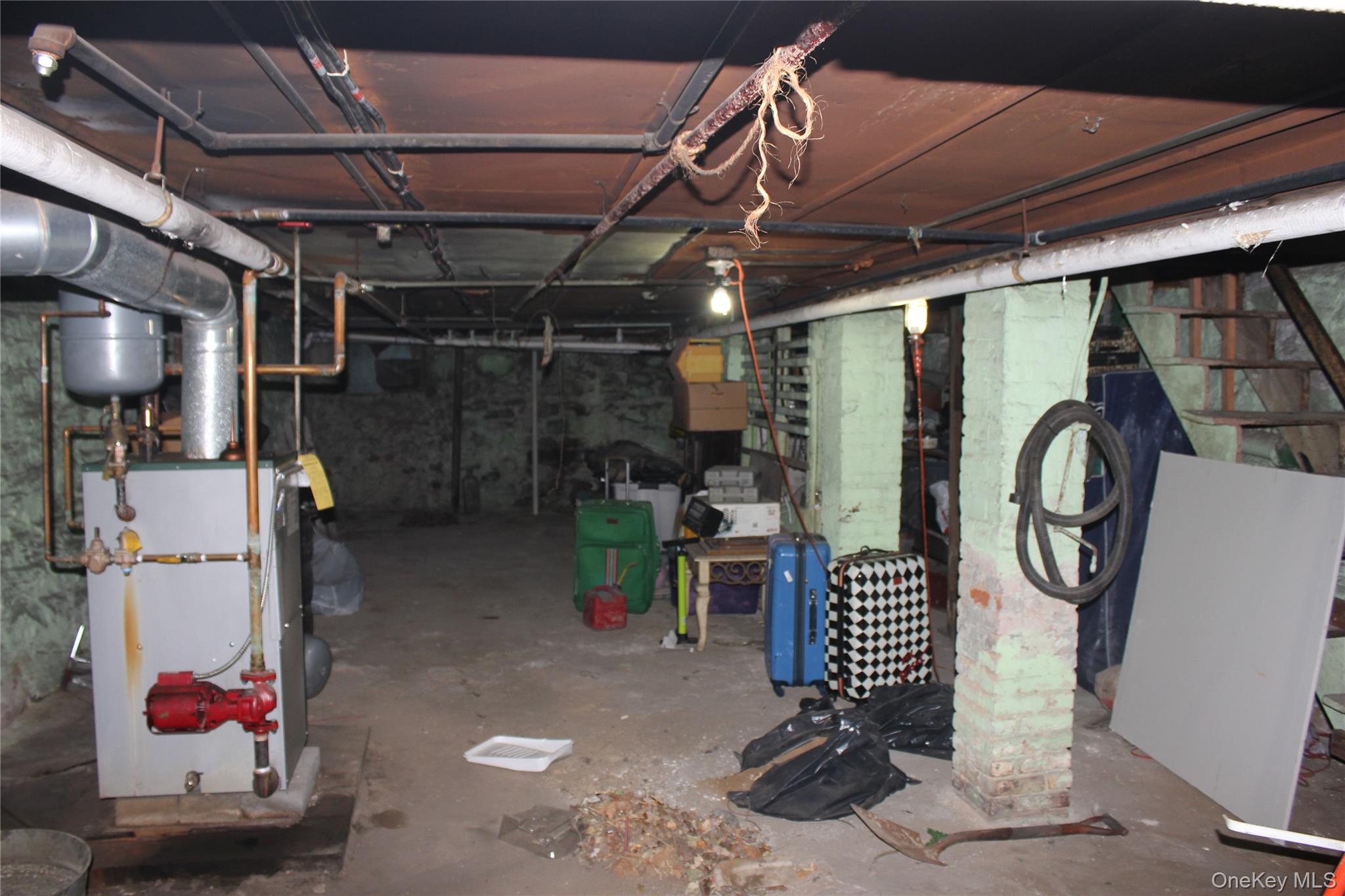 341 Gates Avenue Property Photo 12