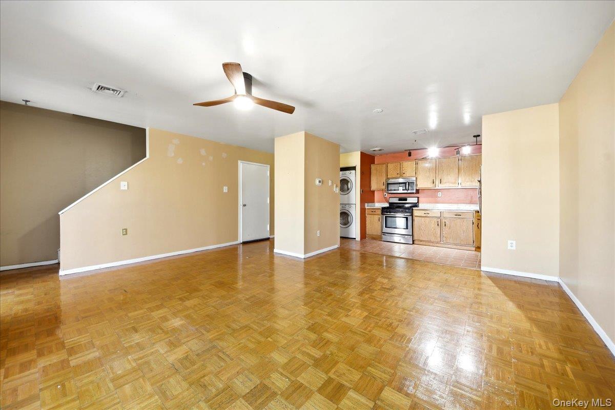 916 Union Avenue B Property Photo 5
