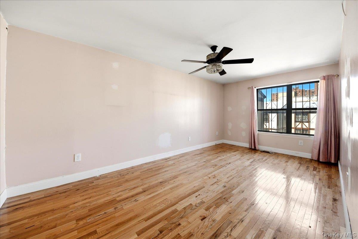 916 Union Avenue B Property Photo 12