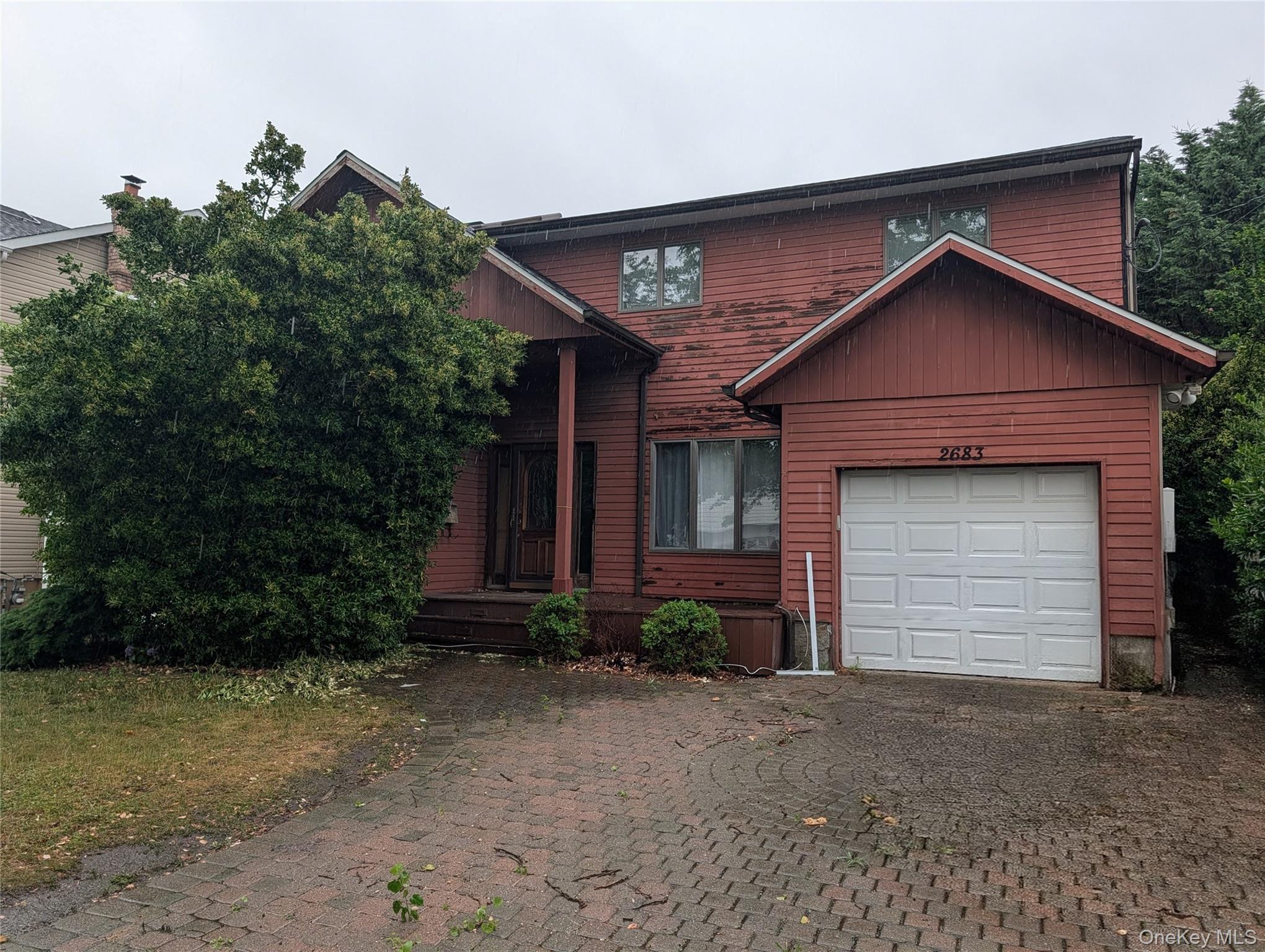 2683 S Saint Marks Avenue Property Photo 1