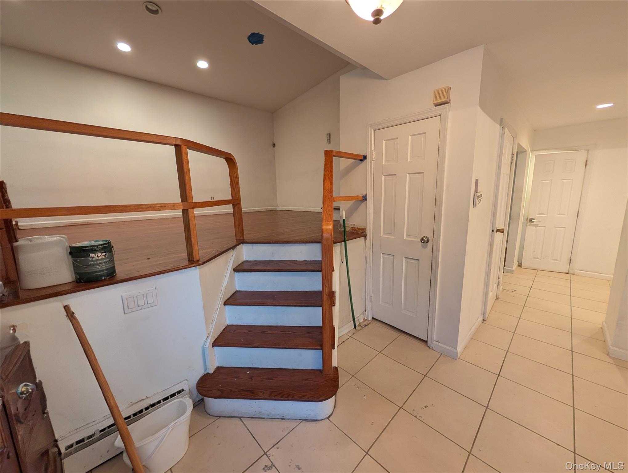 2683 S Saint Marks Avenue Property Photo 3