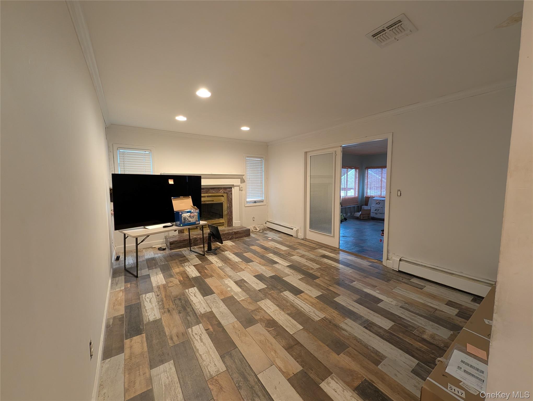 2683 S Saint Marks Avenue Property Photo 10