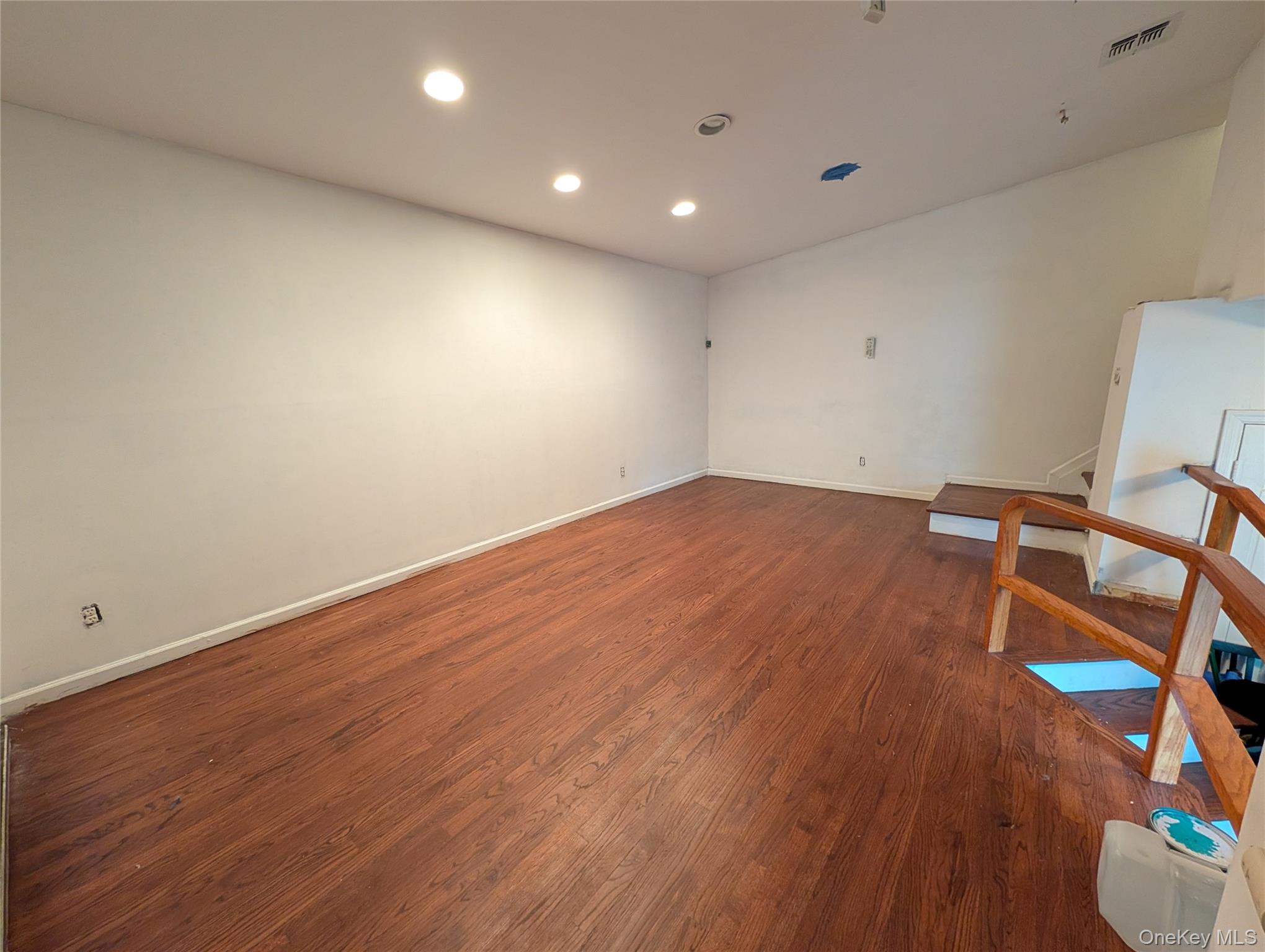2683 S Saint Marks Avenue Property Photo 12