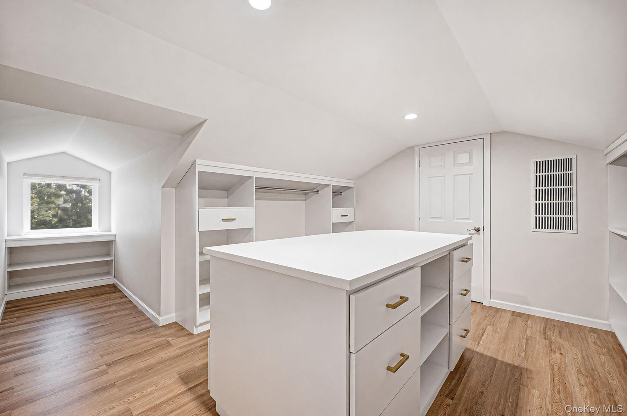 61 Lauren Avenue Property Photo 25