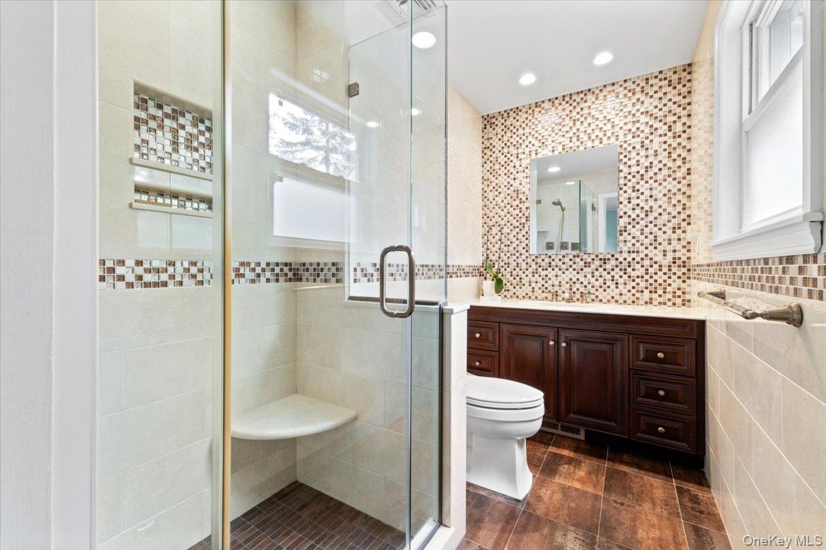 8507 Avon Street Property Photo 17
