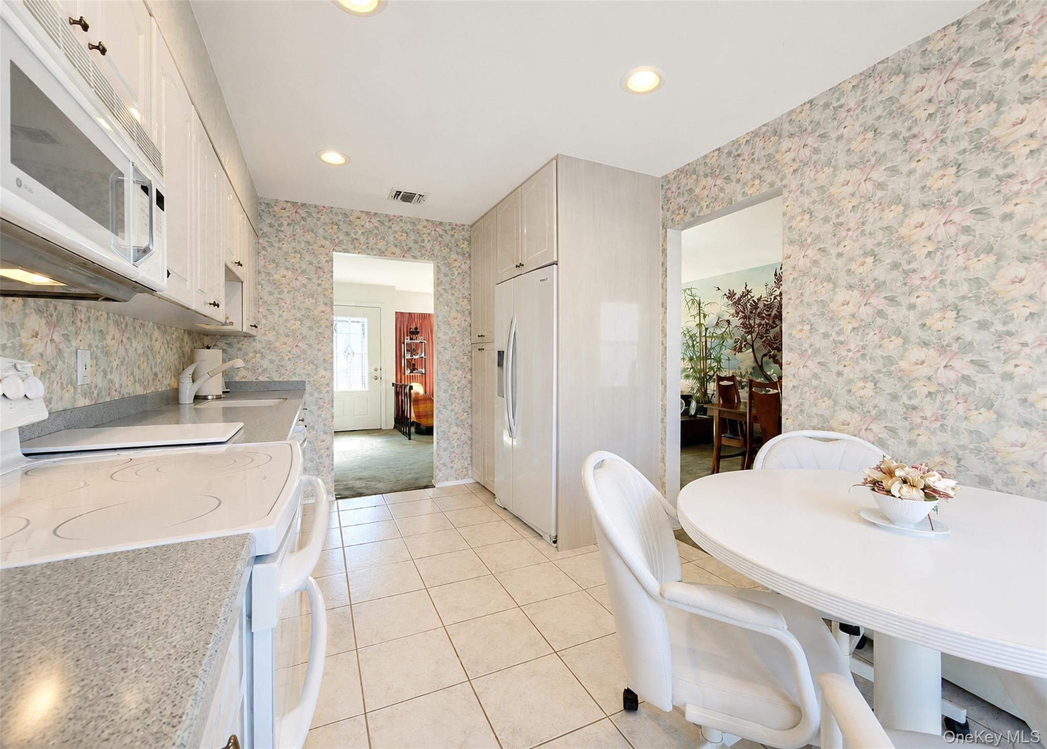 35 Avenue D Property Photo 3