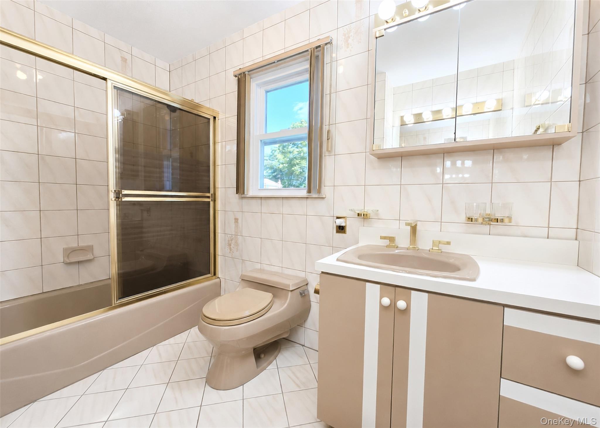 35 Avenue D Property Photo 14