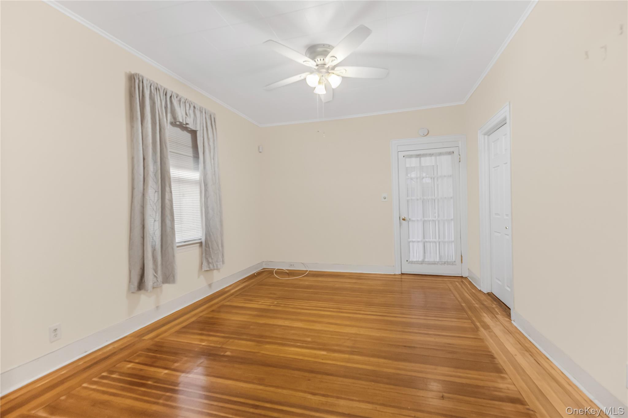 2889 Zulette Avenue Property Photo 9