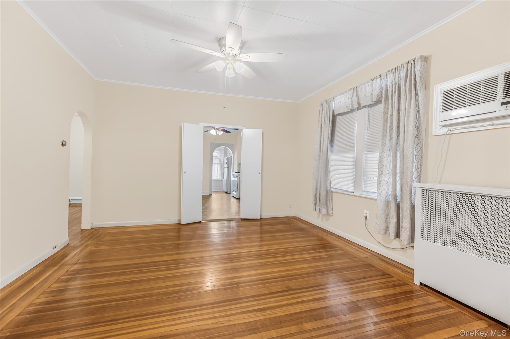 2889 Zulette Avenue Property Photo 10