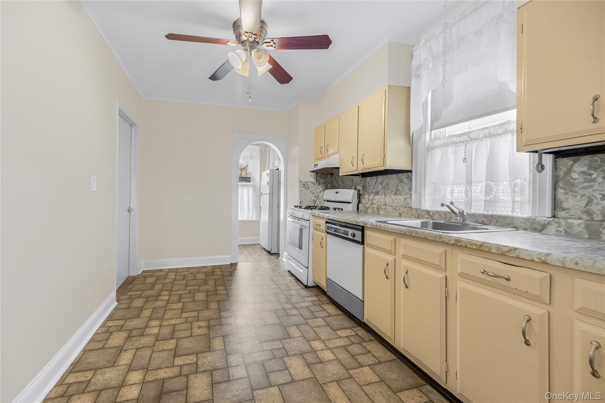 2889 Zulette Avenue Property Photo 14