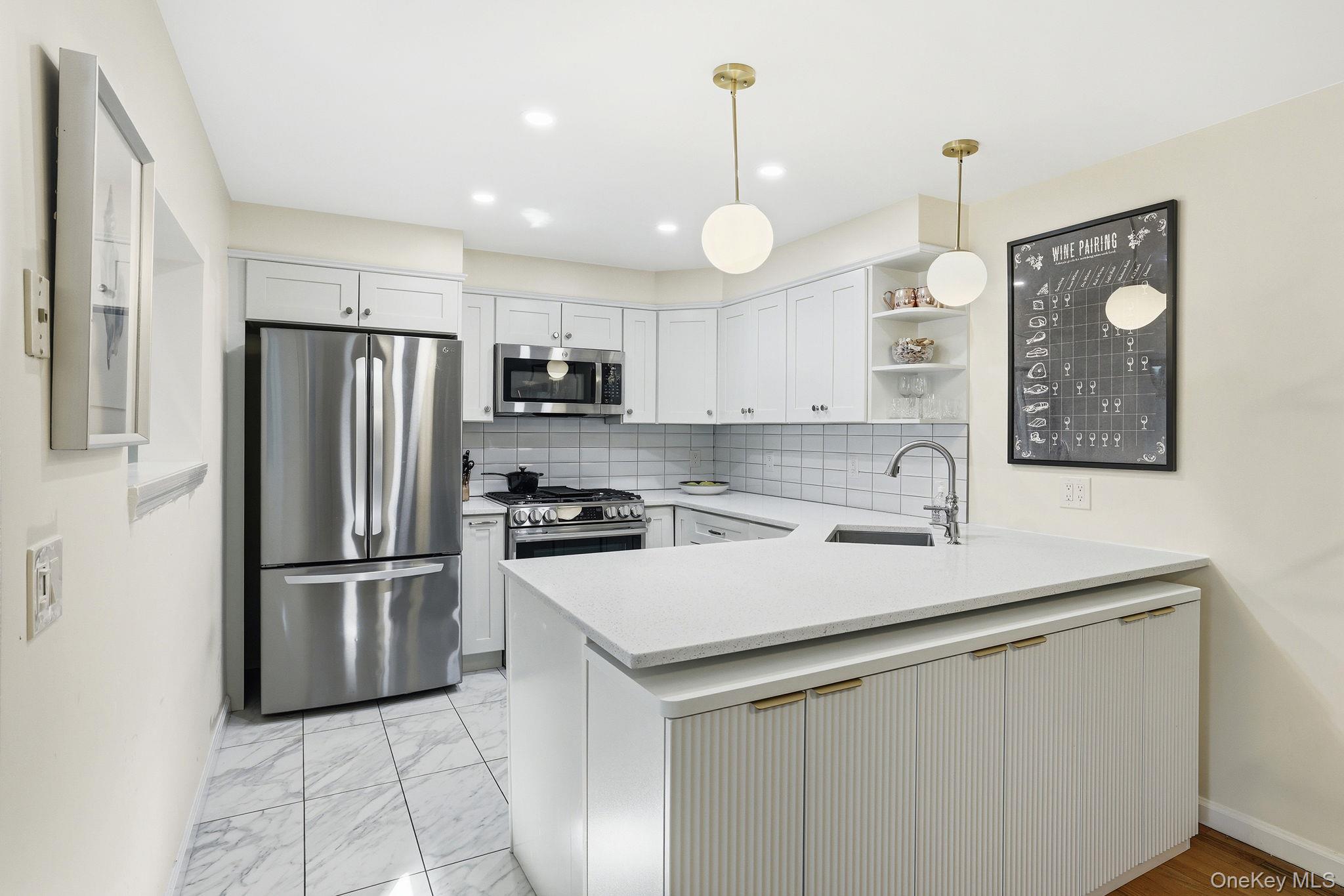 599 Midland 3-5 Property Photo 6