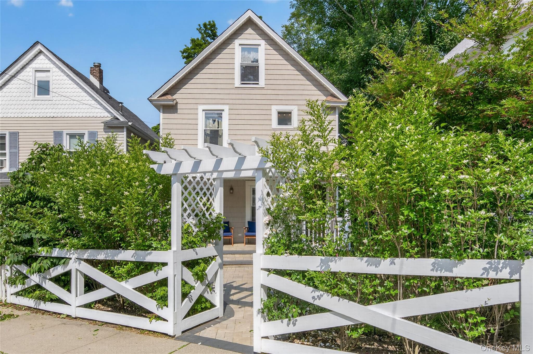 96 School Street Property Photo 1