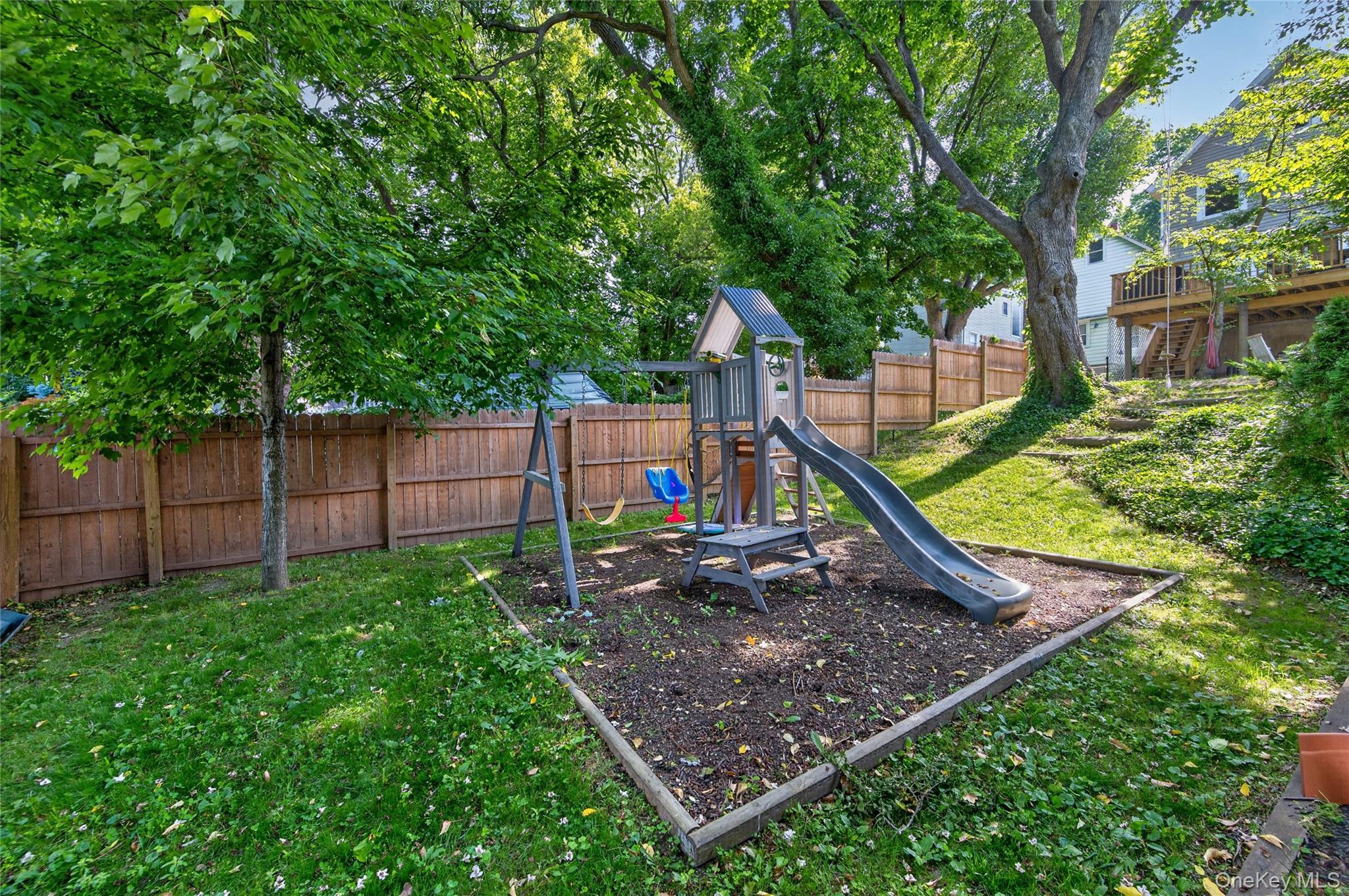 96 School Street Property Photo 43