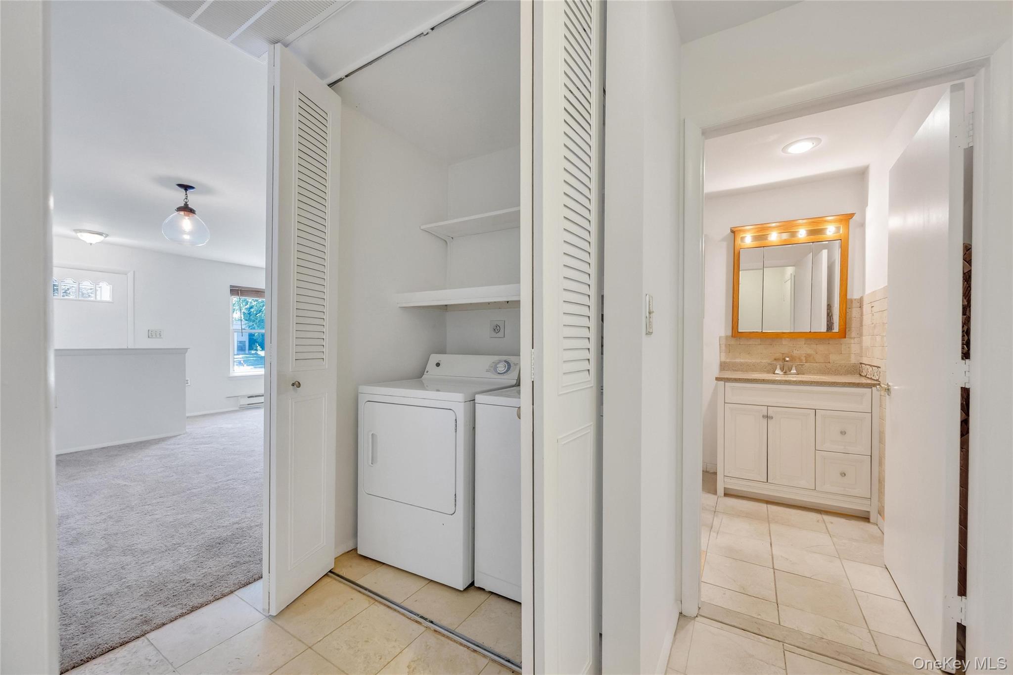 338 Edinburgh Drive Property Photo 8