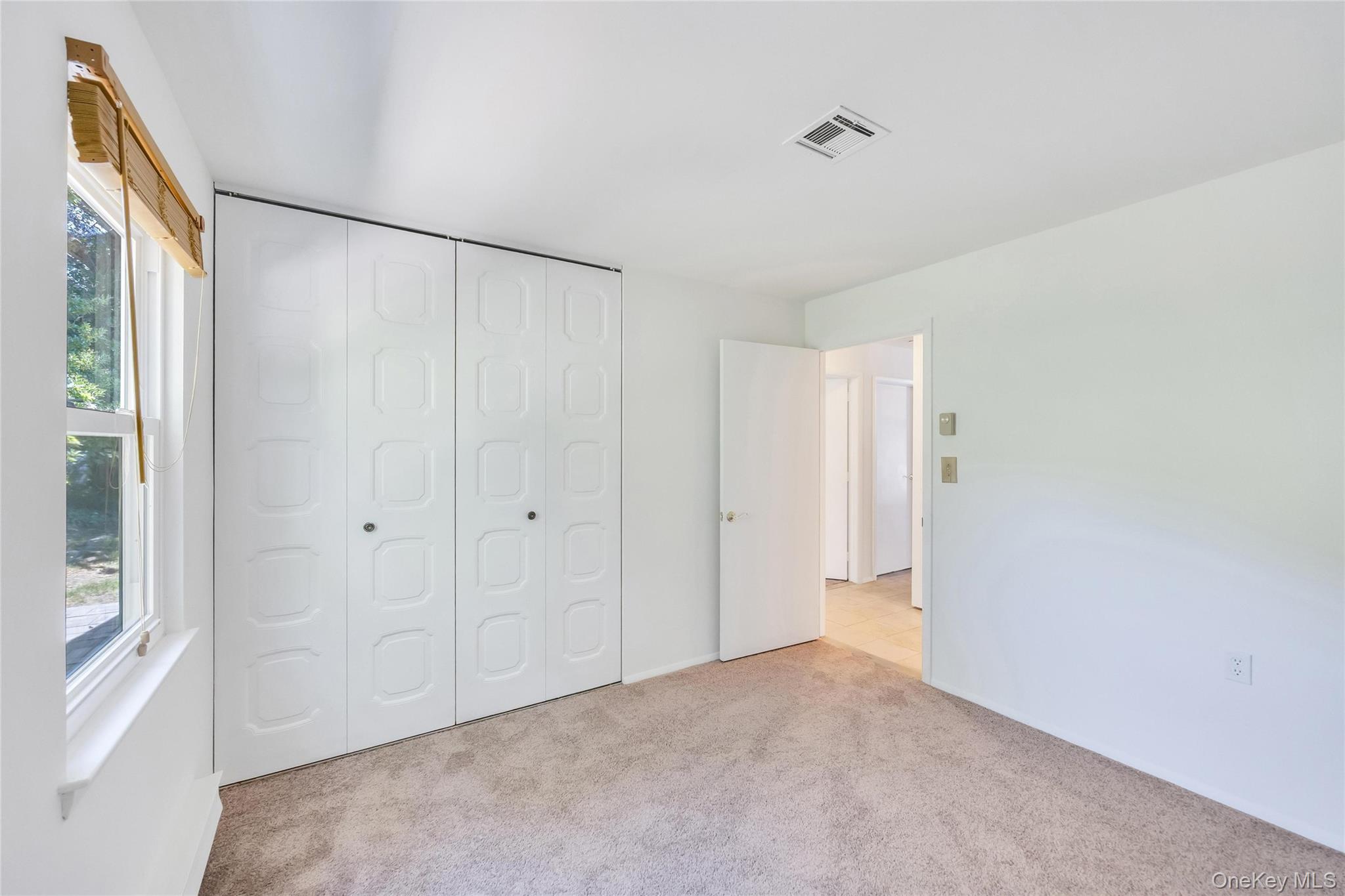 338 Edinburgh Drive Property Photo 12