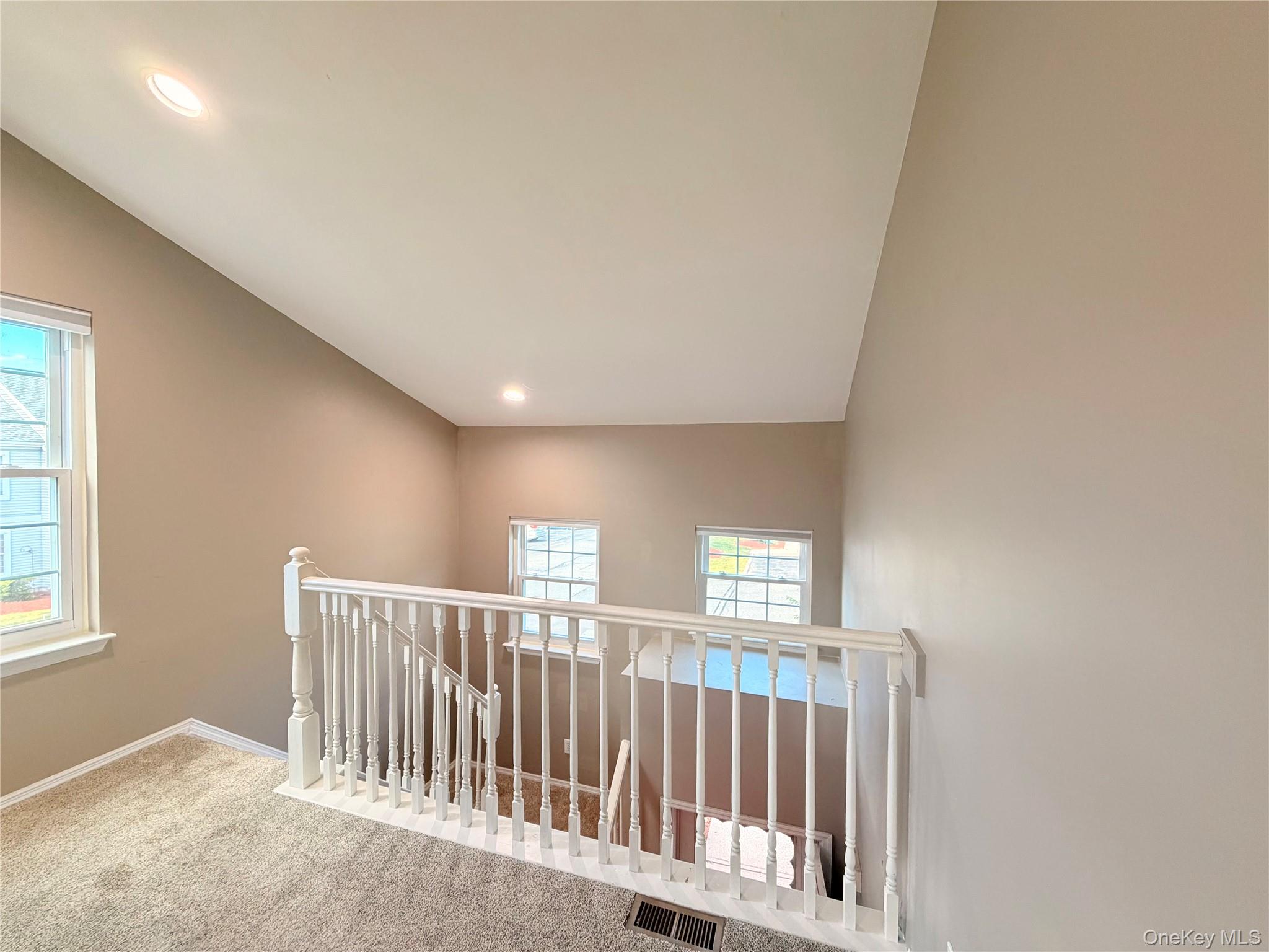 15 Kendal Lane Property Photo 12