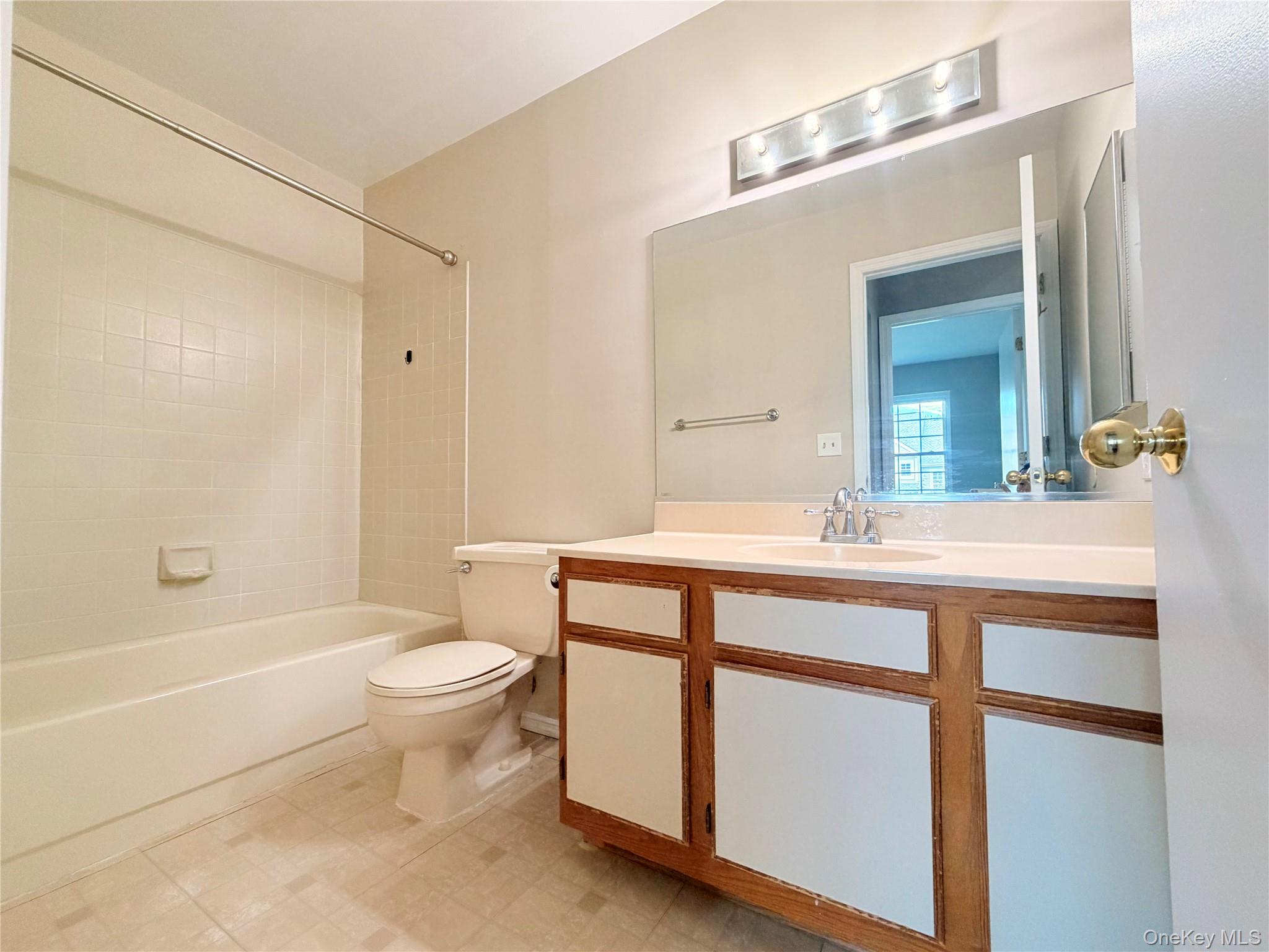 15 Kendal Lane Property Photo 18